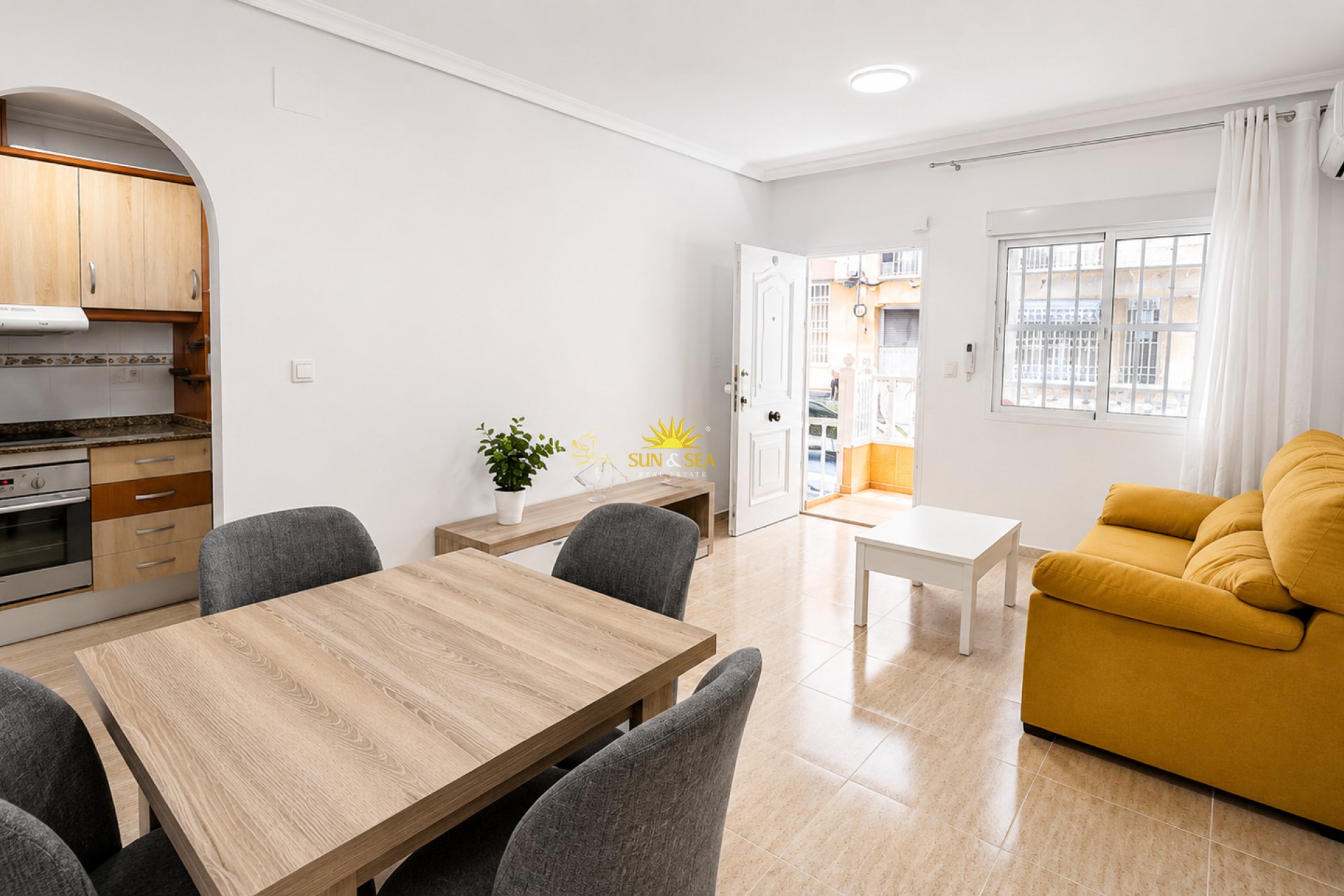 Долгосрочная аренда - Ground Floor - Torrevieja - Centro