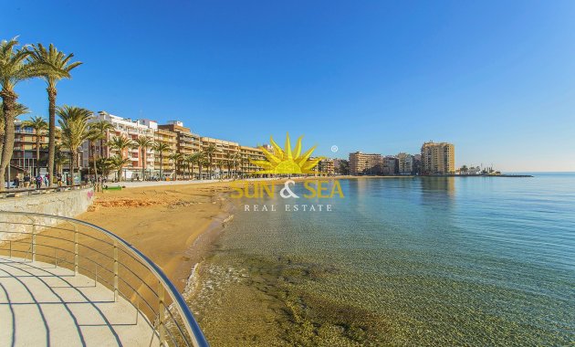 Flat - Wiederverkauf - Torrevieja - Playa del cura