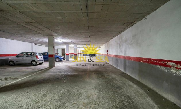 Garage - Долгосрочная аренда - Torrevieja - Centro
