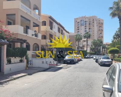 Garaje - Alquiler a largo plazo - Torrevieja - RENT-2896MG