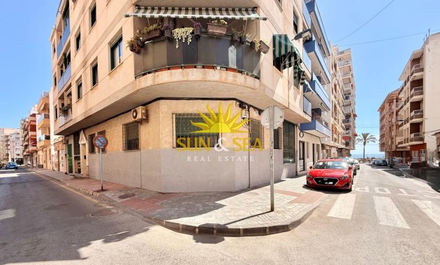 Ground Floor - Wiederverkauf - Torrevieja - Centro