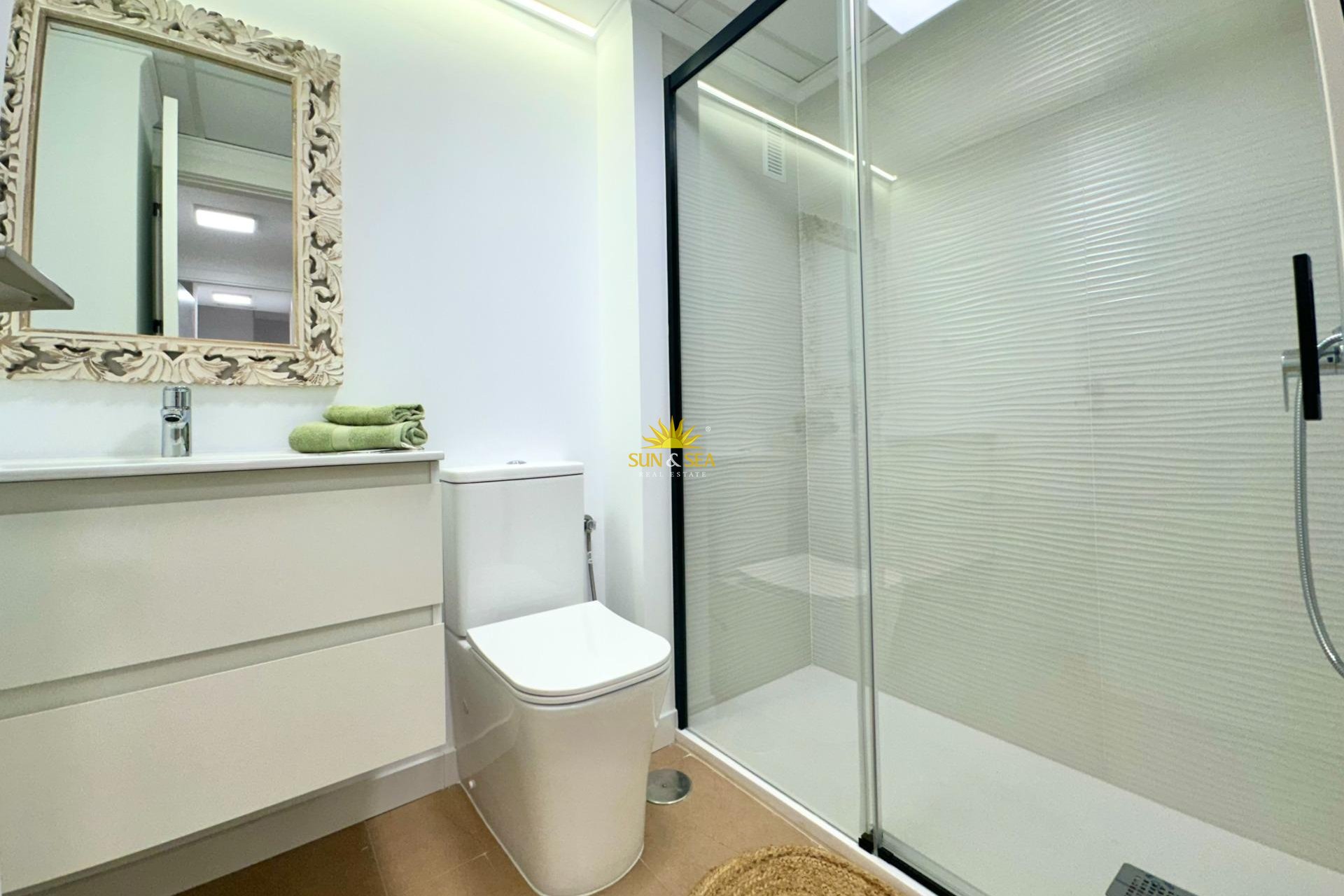Herverkoop - Appartement - Torrevieja - Acequion