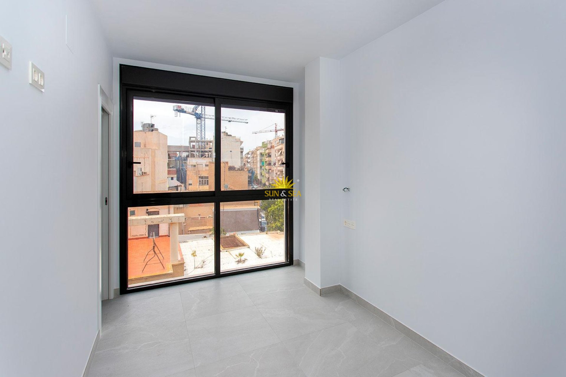 Herverkoop - Appartement - Torrevieja - Paseo maritimo