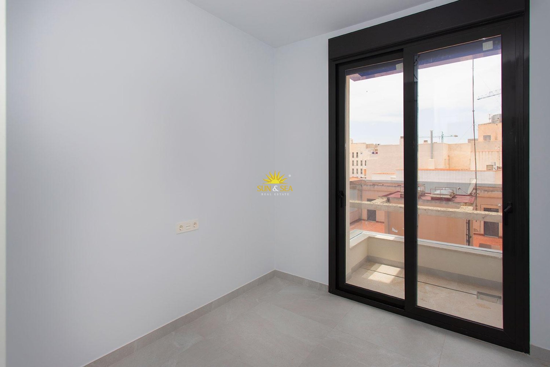 Herverkoop - Appartement - Torrevieja - Paseo maritimo