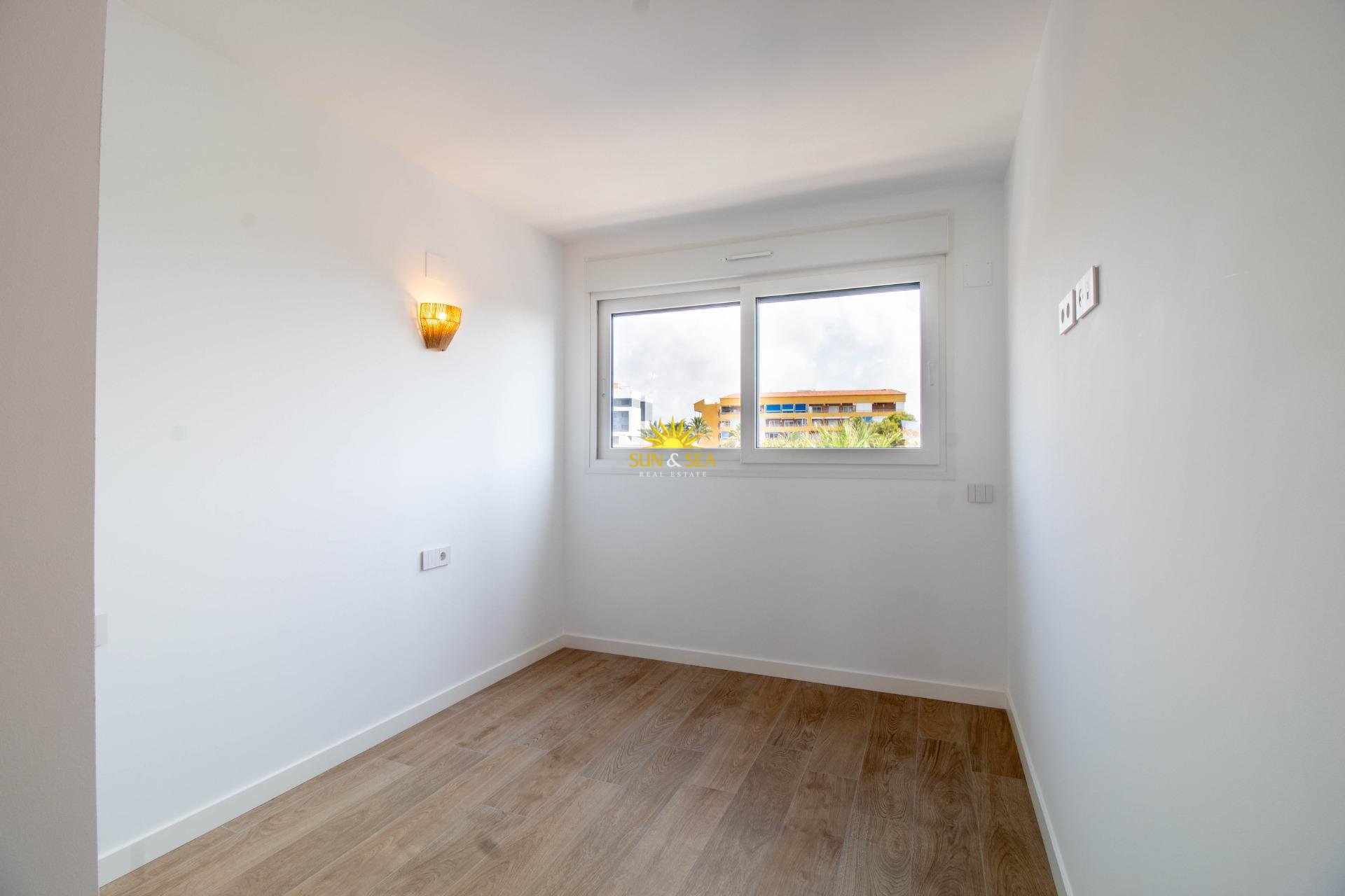 Herverkoop - Appartement - Torrevieja - Punta prima
