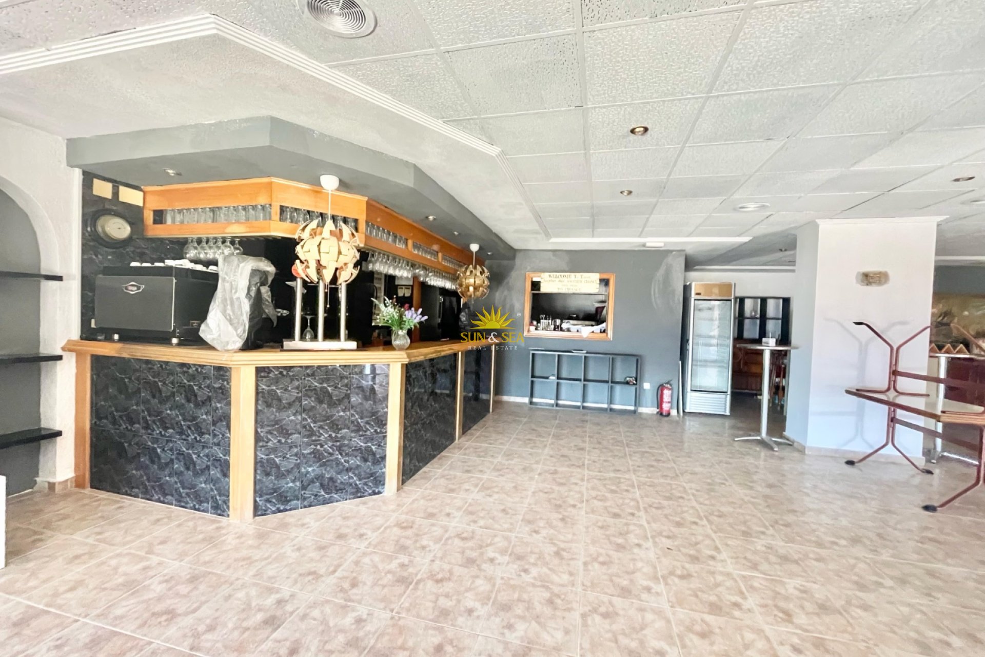 Herverkoop - Commercieel - Torrevieja - Acequion