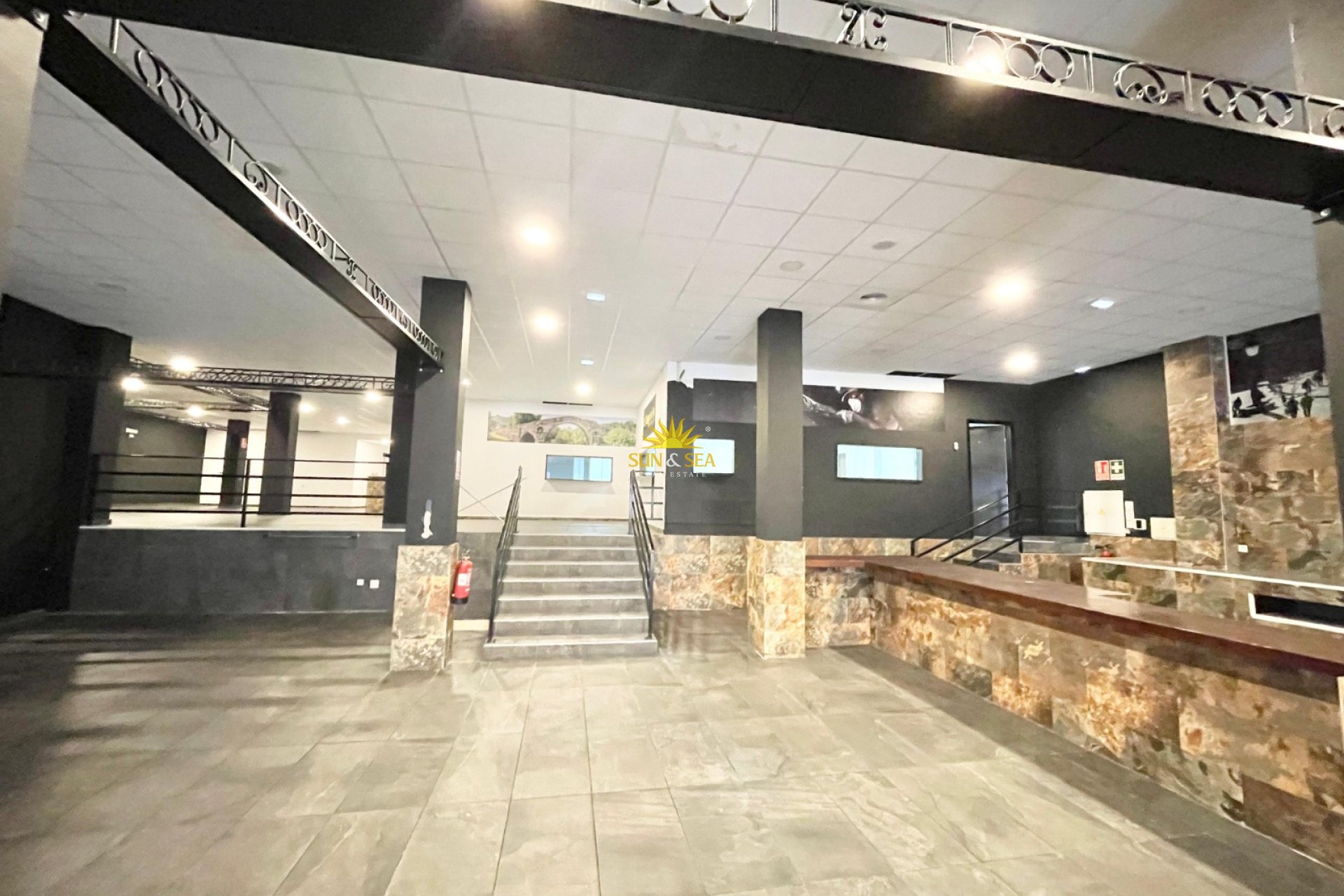 Herverkoop - Commercieel - Torrevieja - Playa del Cura