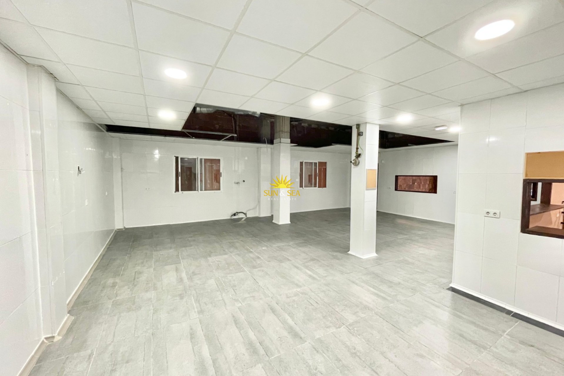Herverkoop - Commercieel - Torrevieja - Playa del Cura