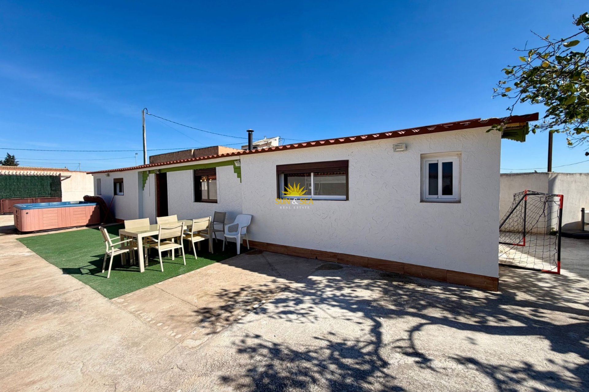 Herverkoop - Finca - 