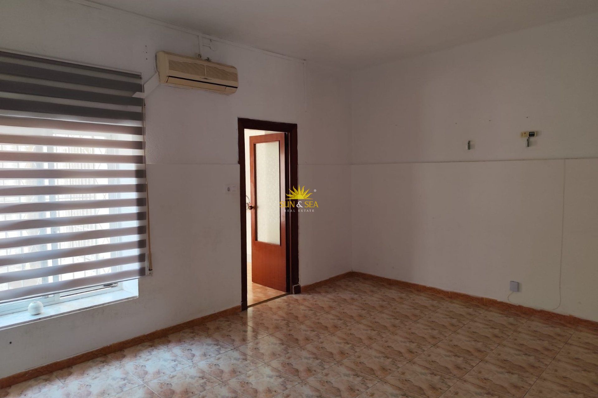 Herverkoop - Ground Floor - 