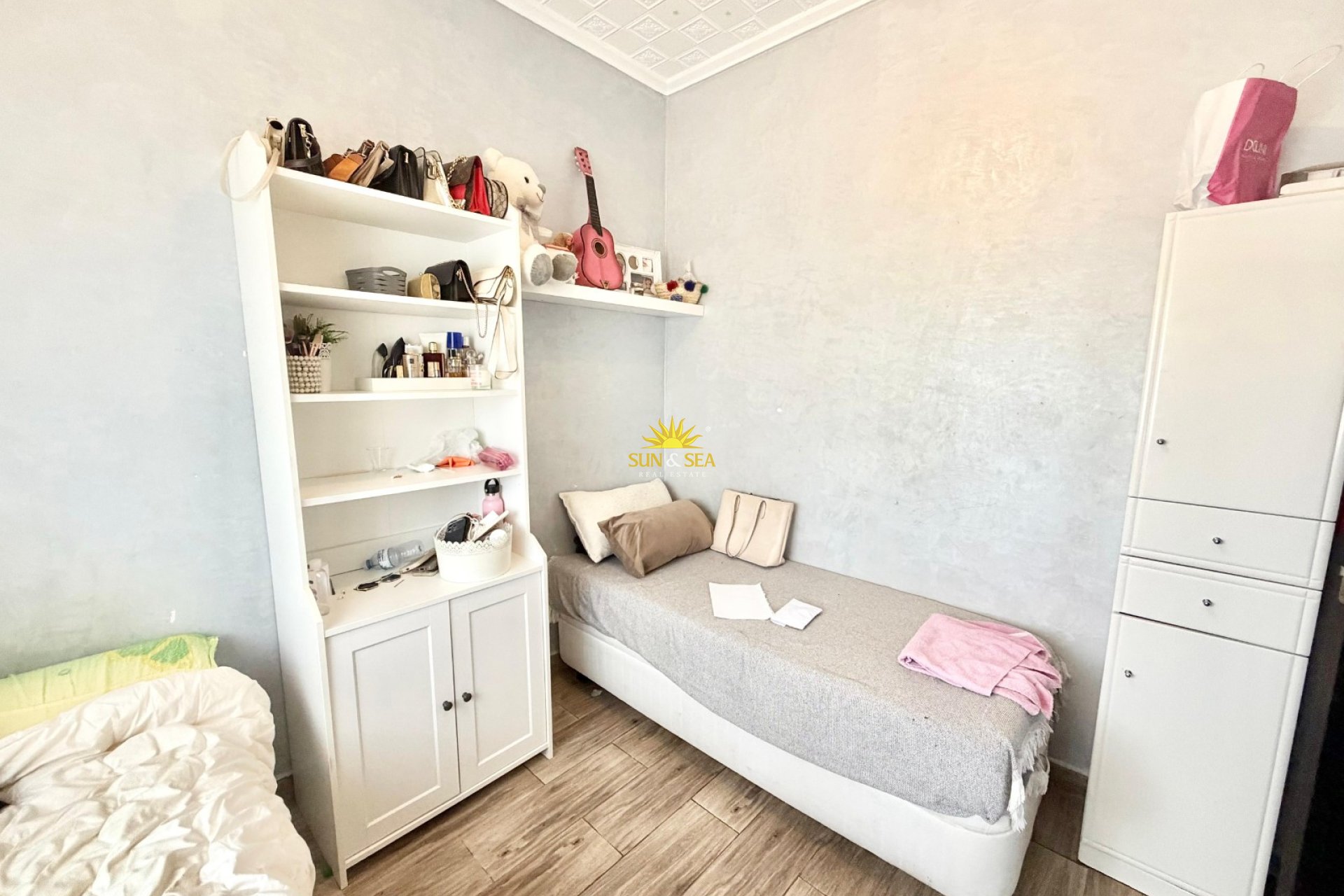 Herverkoop - Ground Floor - 