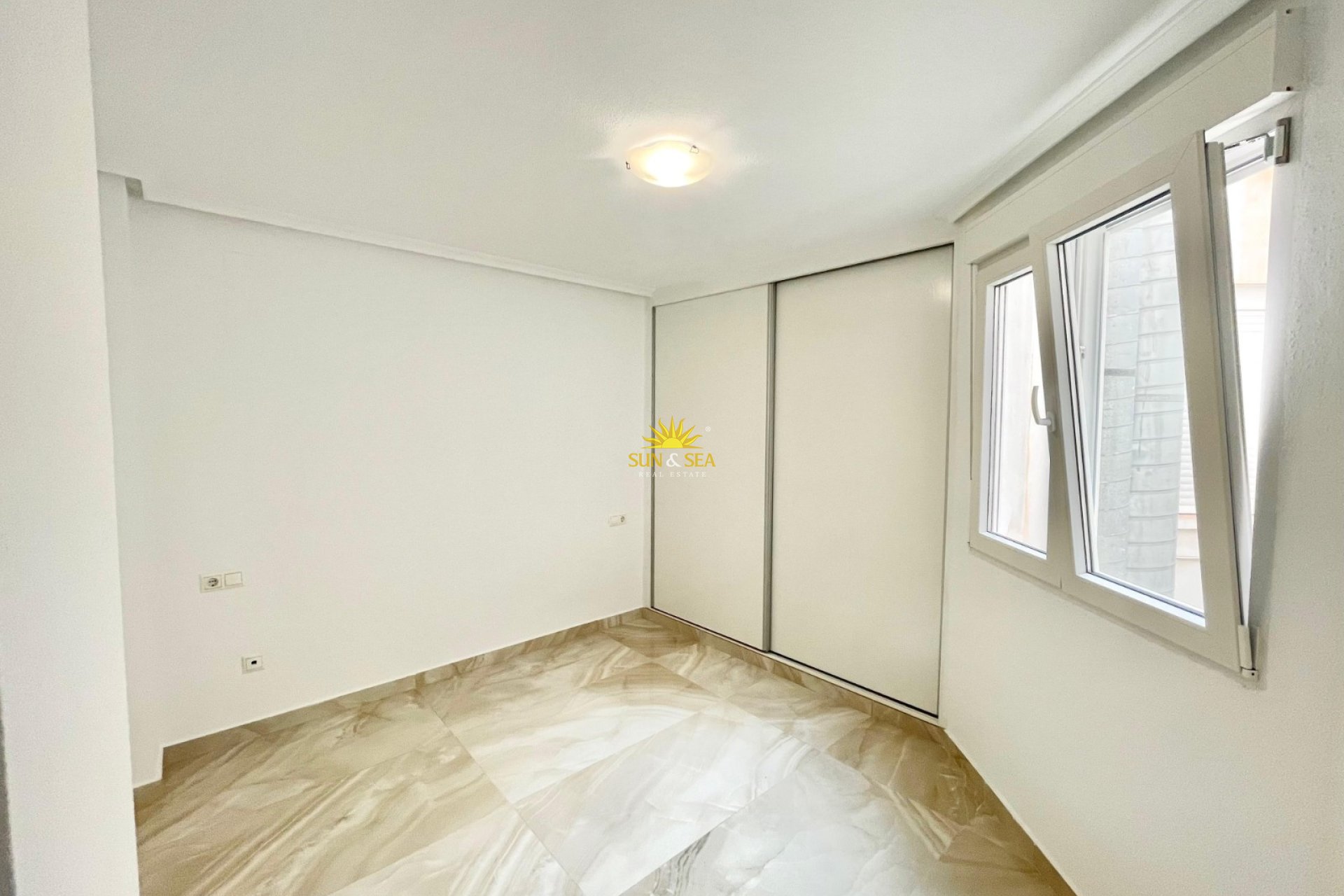 Herverkoop - Penthouse - Torrevieja - Centro