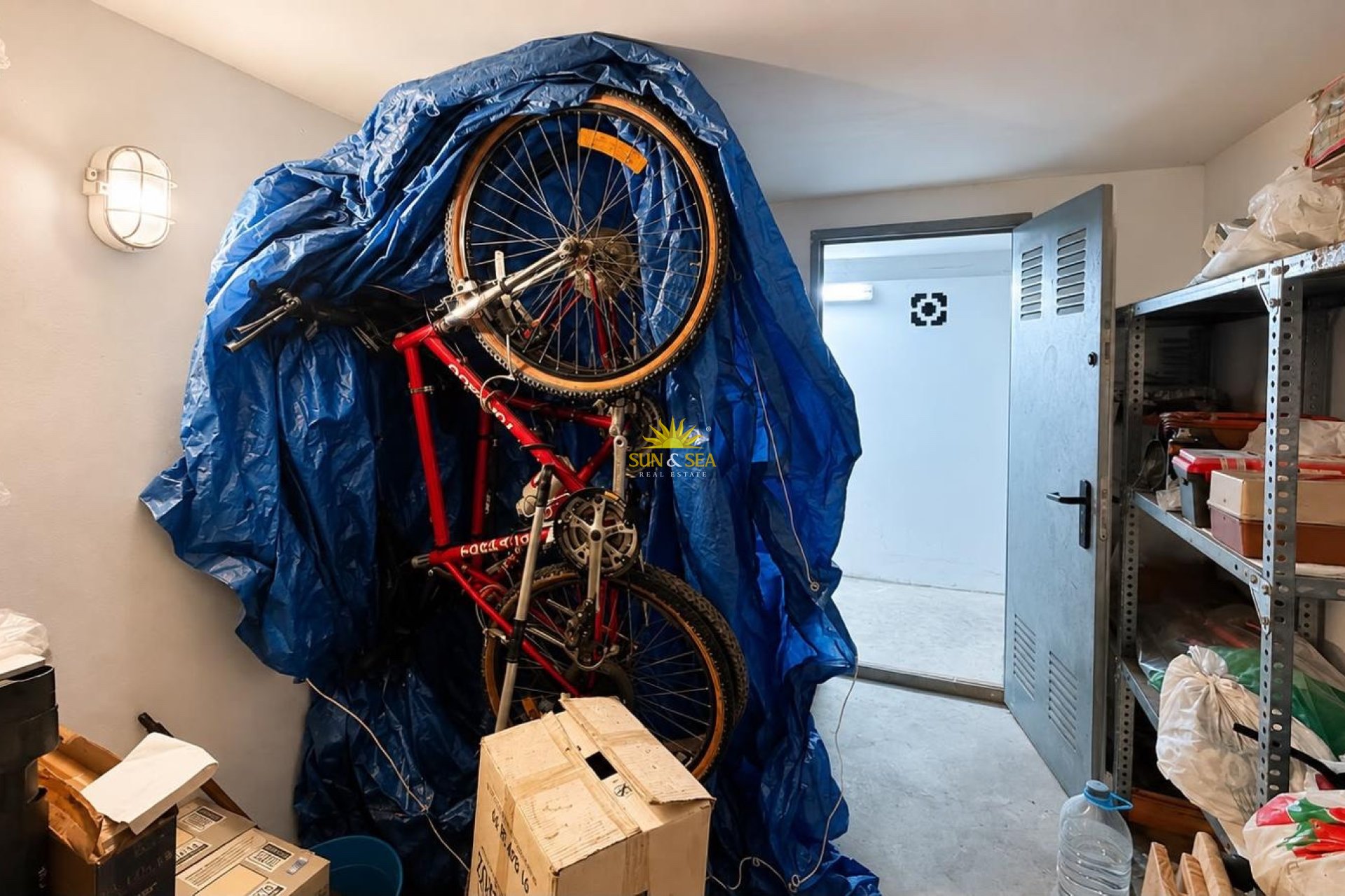 Herverkoop - Storeroom -  - La Mata