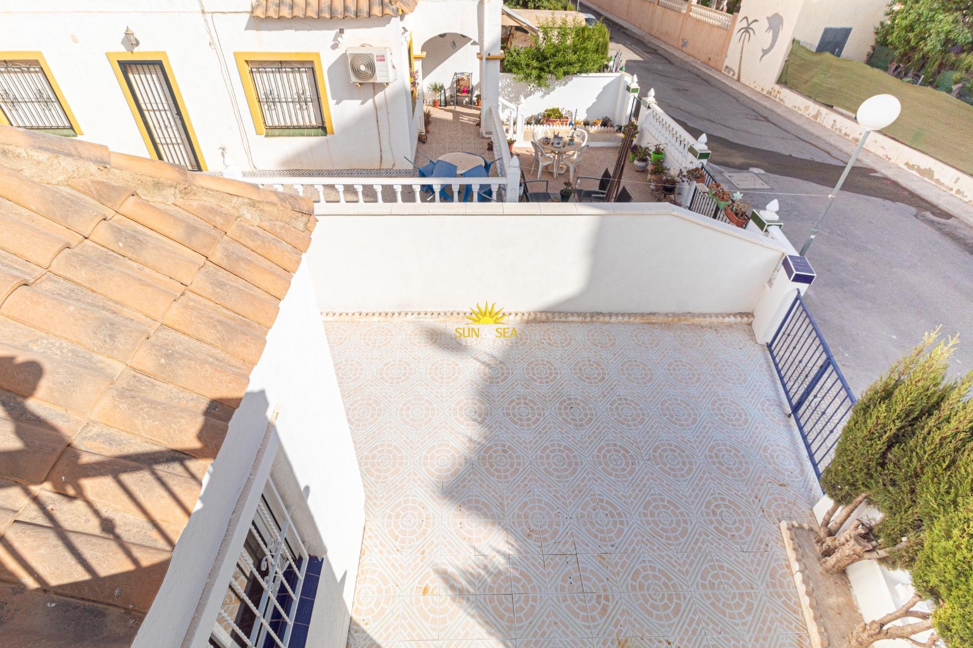 Herverkoop - Villa / Half vrijstaand - Orihuela Costa - La Florida