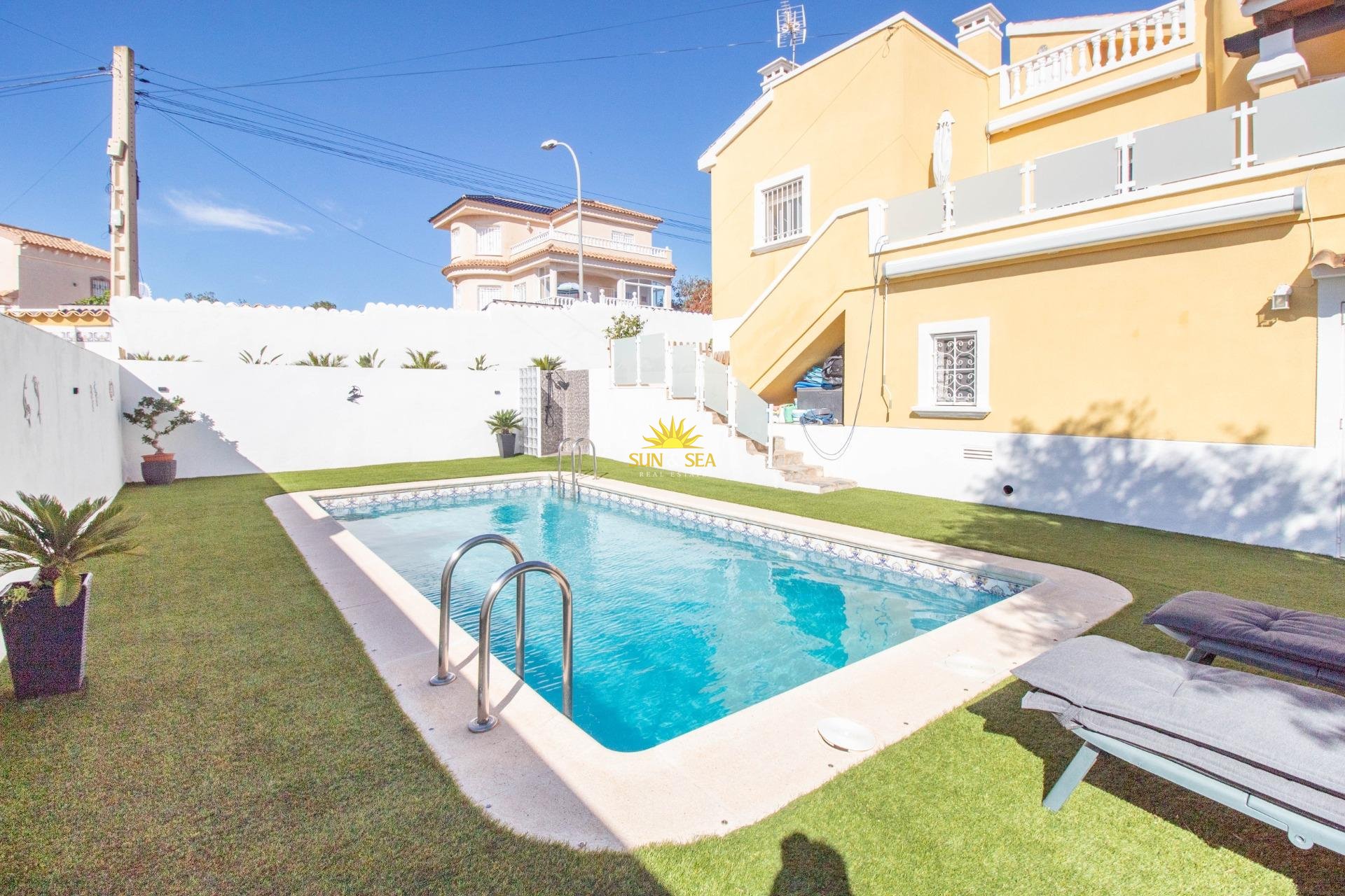 Herverkoop - Villa - San Miguel de Salinas - Blue Lagoon - El Galan
