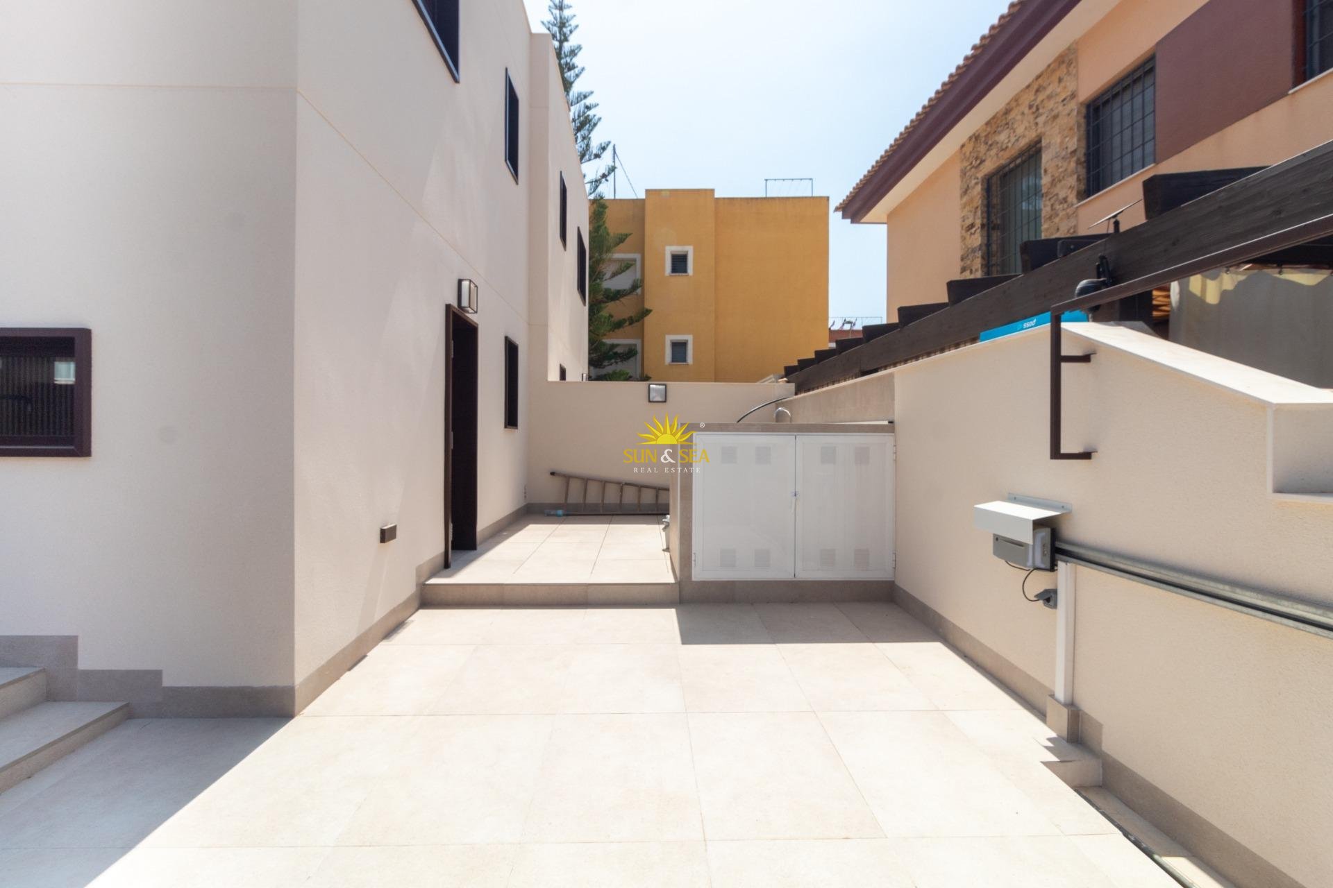 Herverkoop - Villa - Santiago de la ribera - Playa de santiago de la ribera