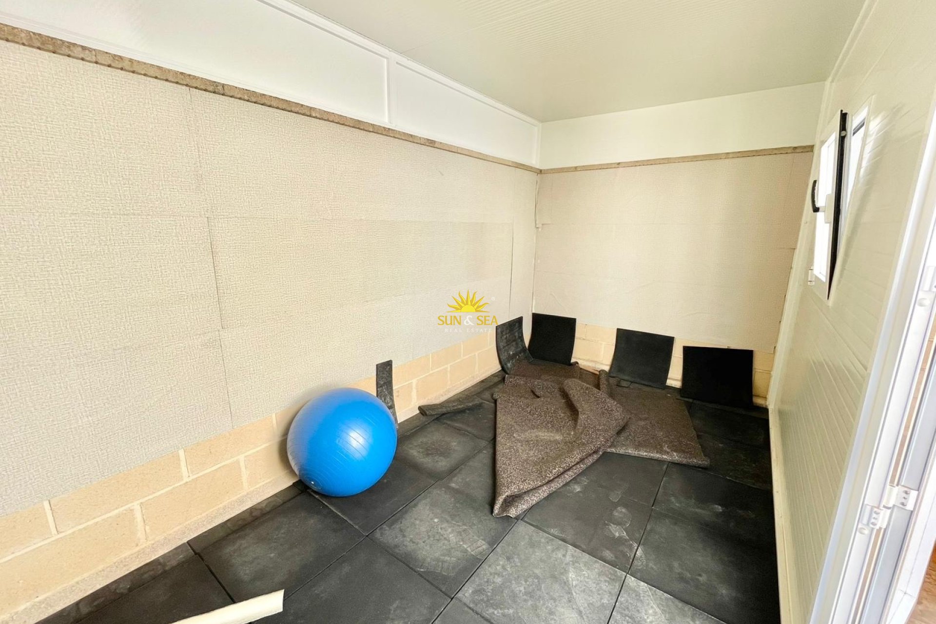 Herverkoop - Villa -  - Santiago De La Ribera