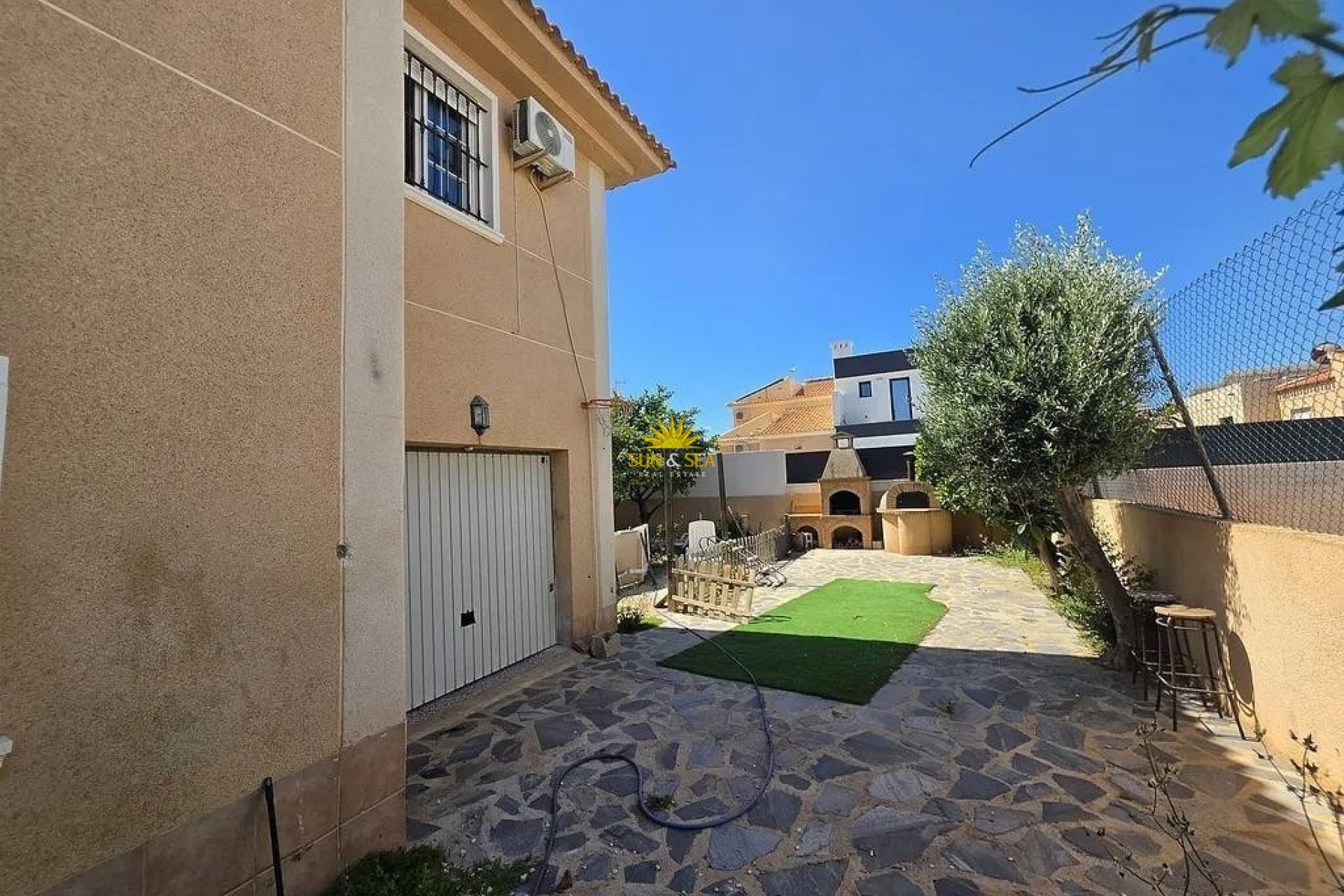 Herverkoop - Villa - Torrevieja - torrevieja
