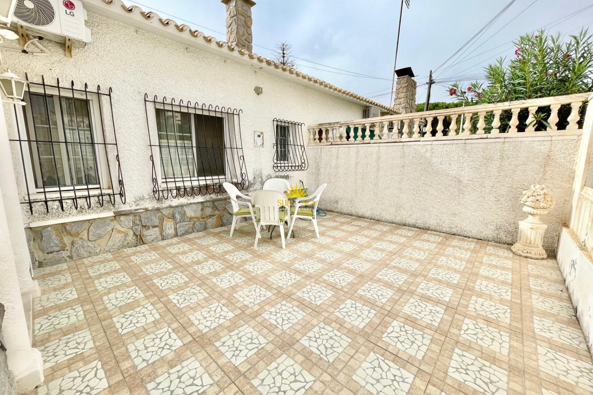 Kurzzeit-Vermietung - Ground Floor -  - Santiago De La Ribera