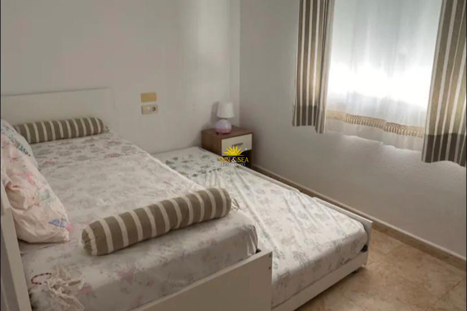 Kurzzeit-Vermietung - Ground Floor - 