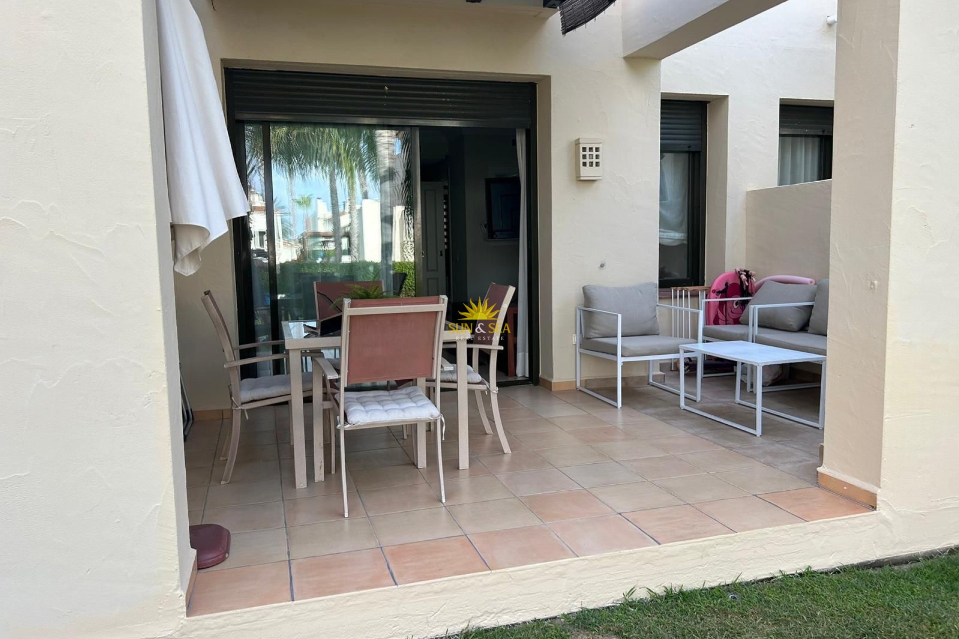 Kurzzeit-Vermietung - Villa - 