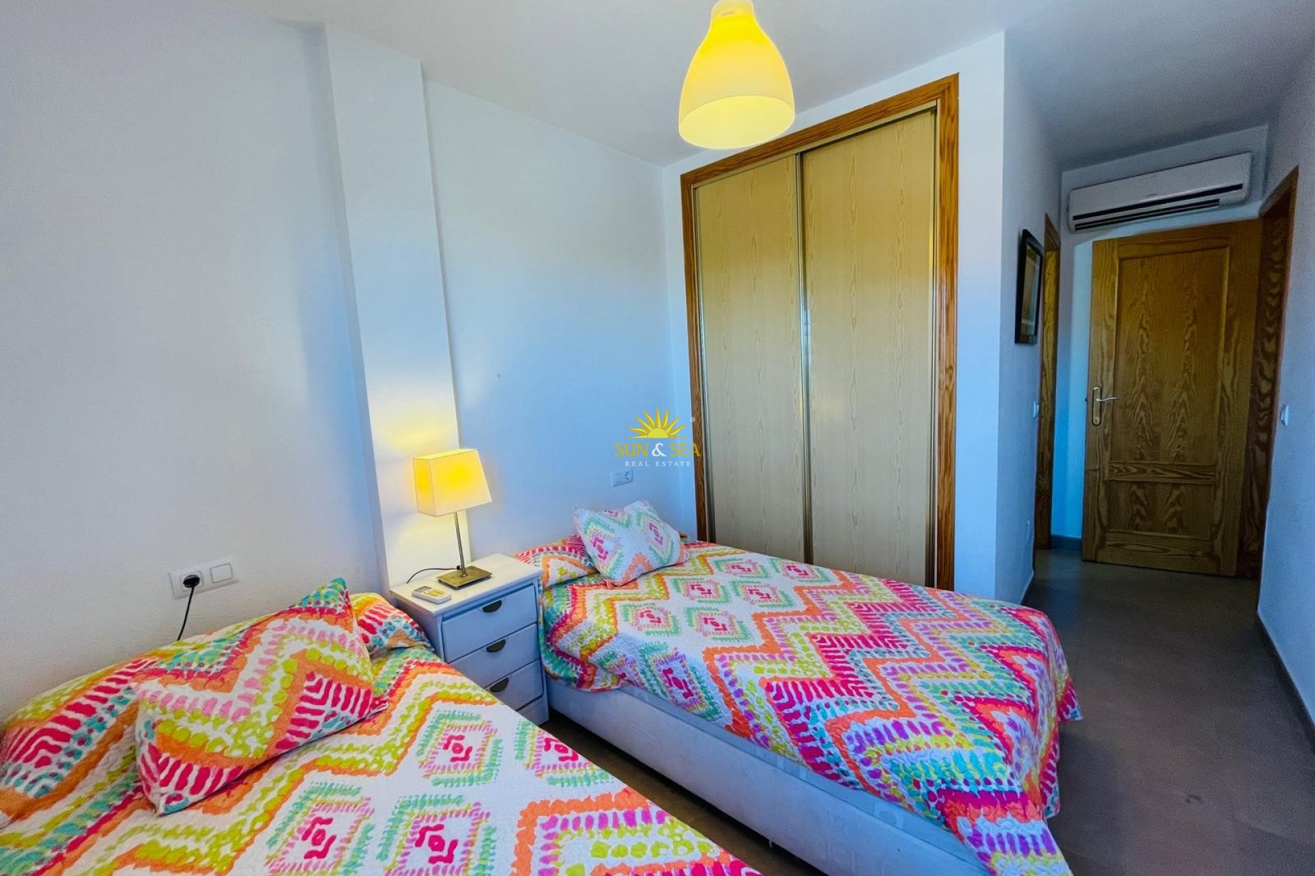 Kurzzeit-Vermietung - Wohnung - 