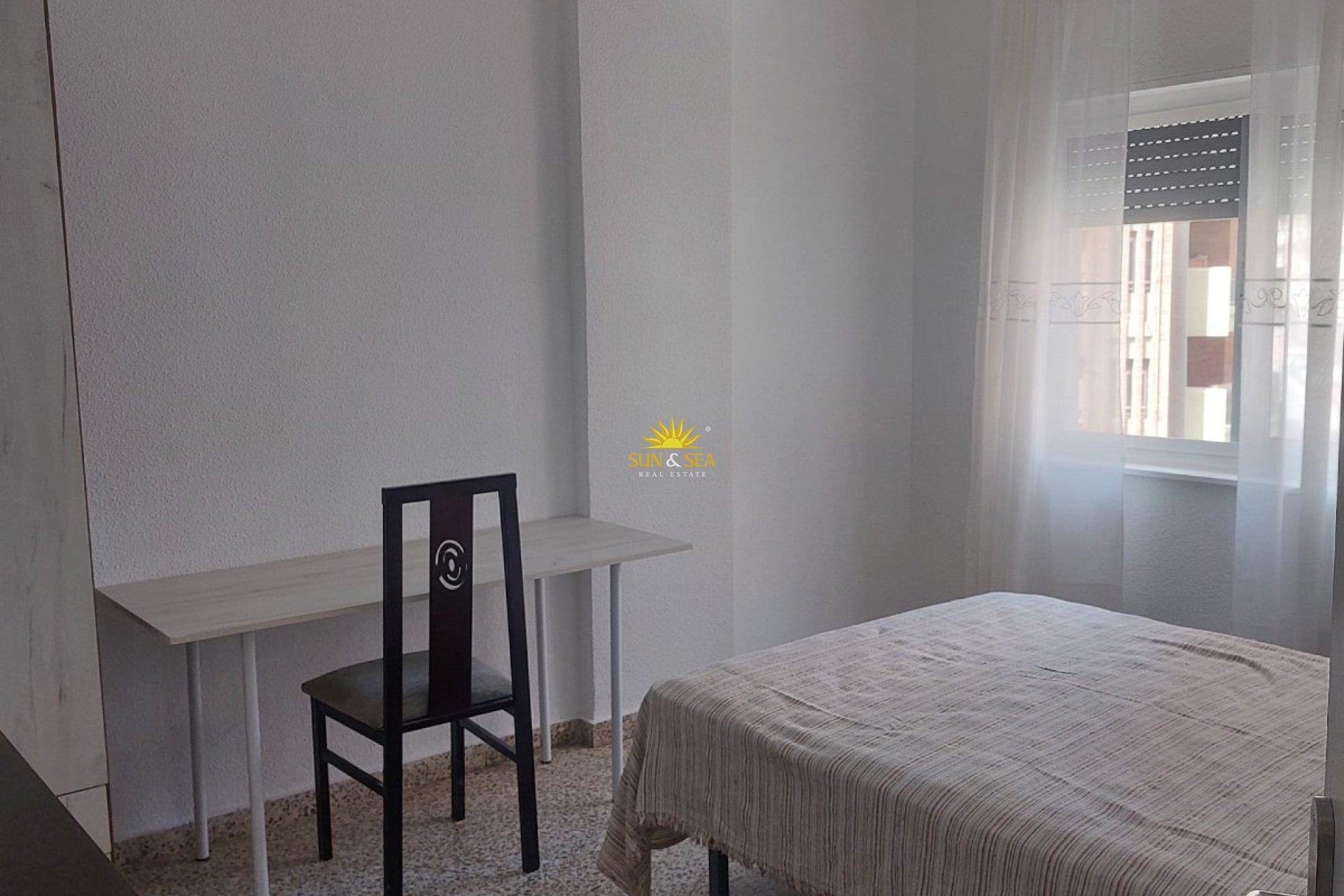Kurzzeit-Vermietung - Wohnung - 