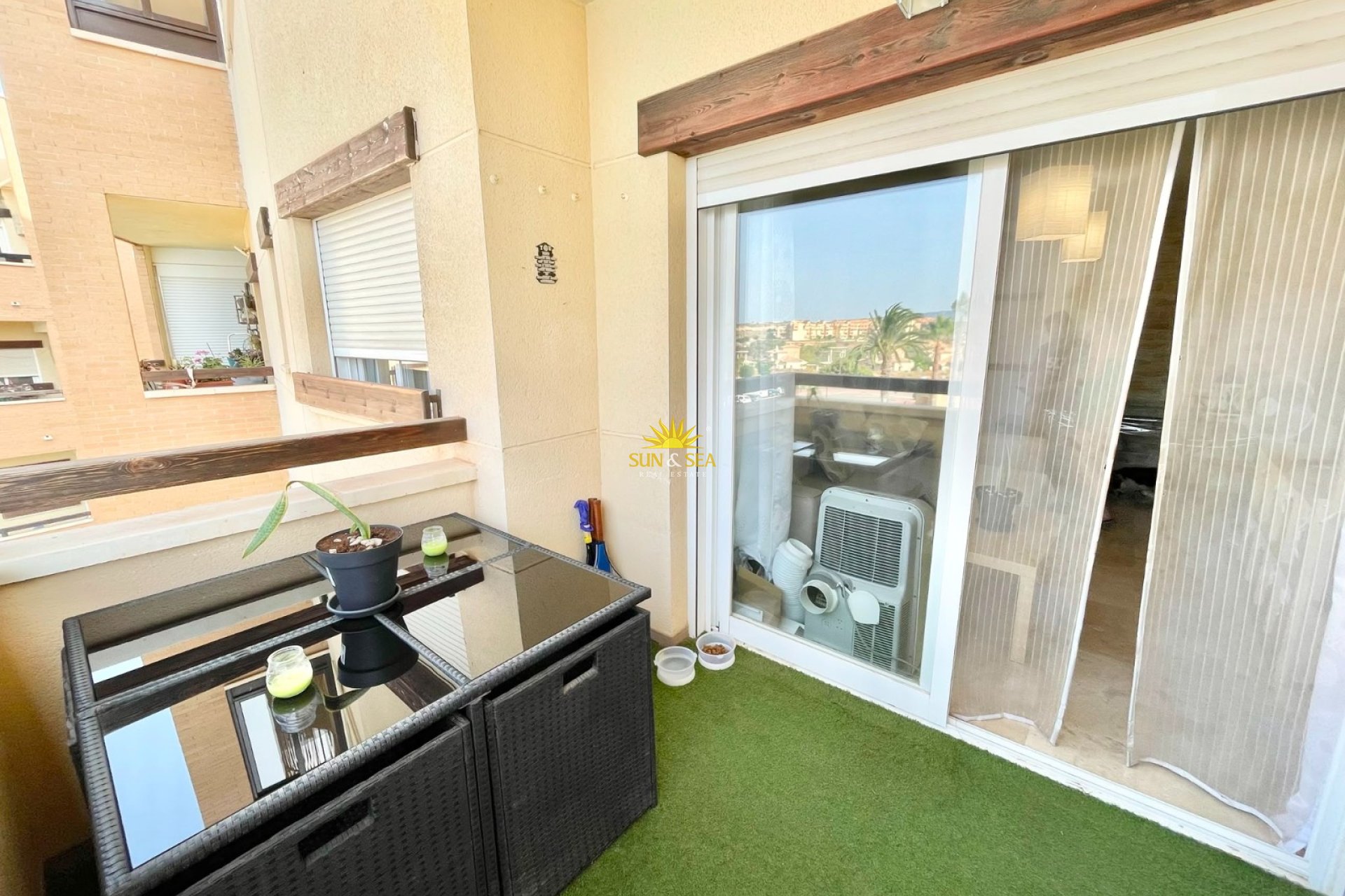 Kurzzeit-Vermietung - Wohnung - 