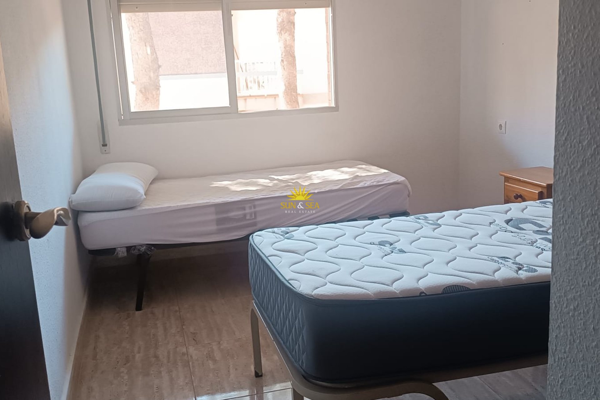 Kurzzeit-Vermietung - Wohnung - 