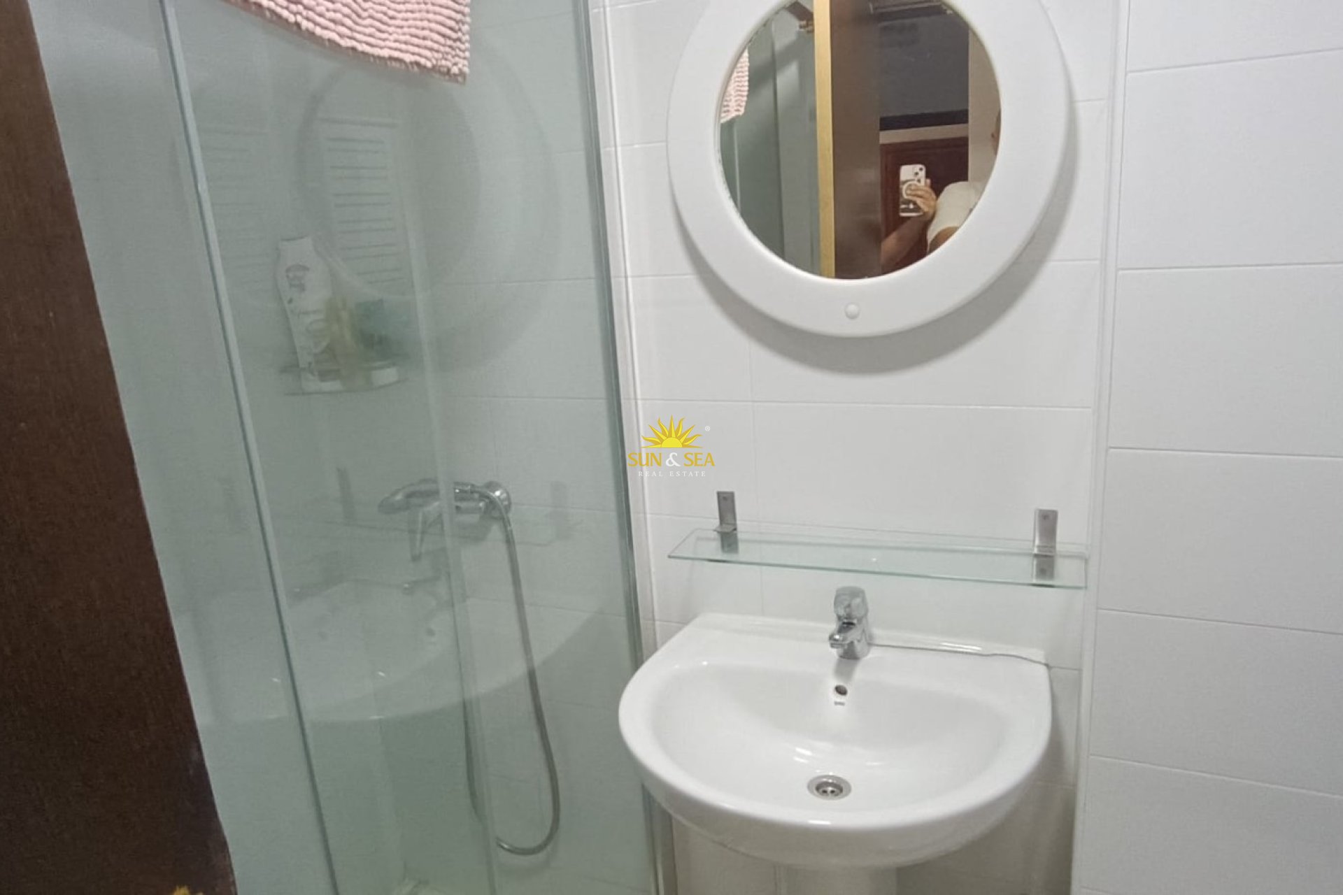 Kurzzeit-Vermietung - Wohnung - 