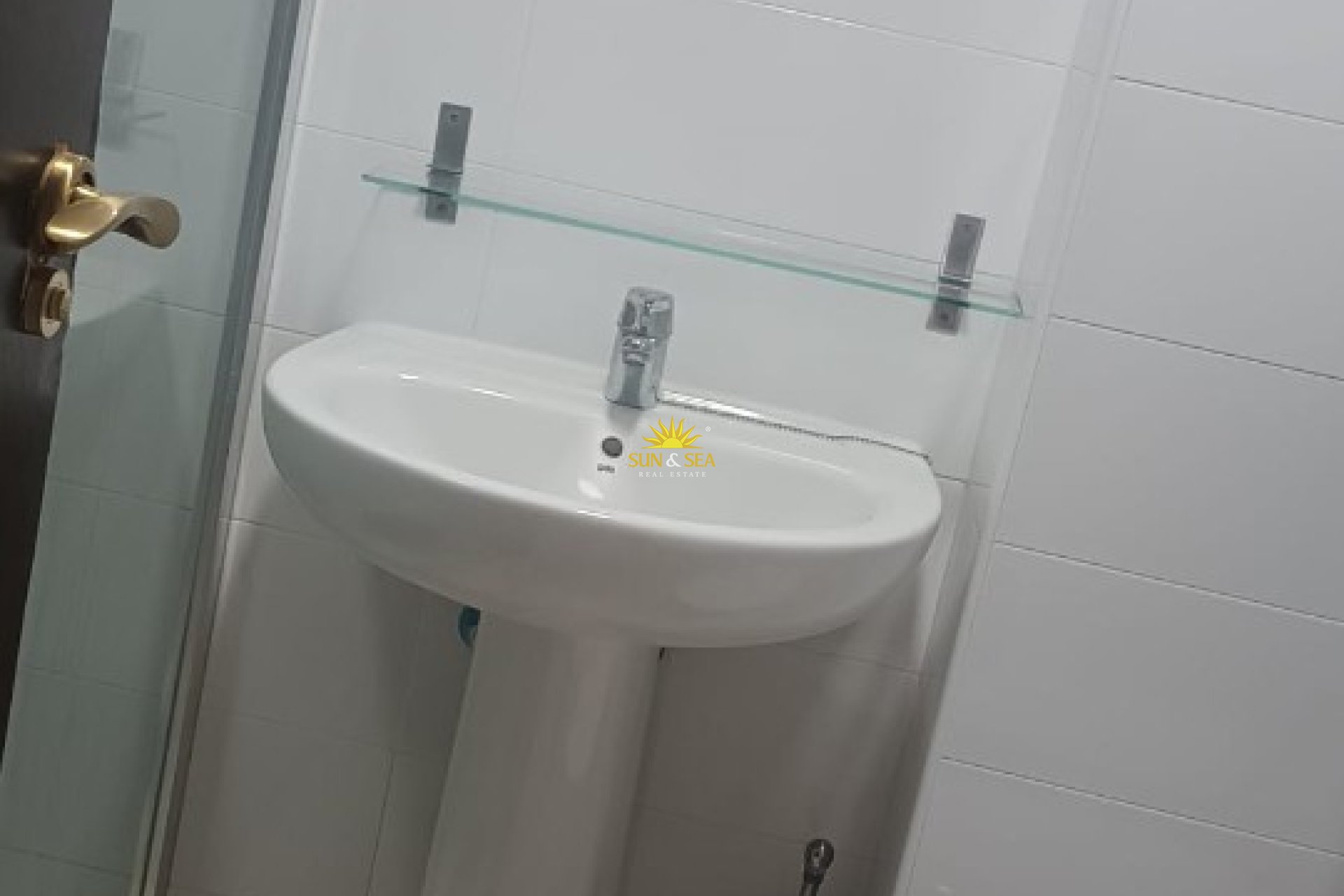 Kurzzeit-Vermietung - Wohnung - 