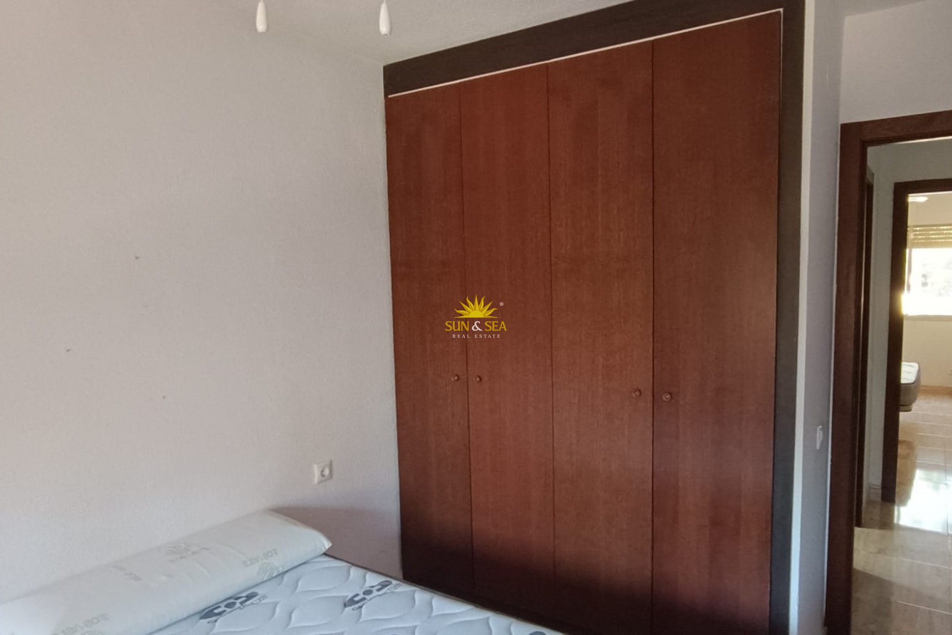 Kurzzeit-Vermietung - Wohnung - 