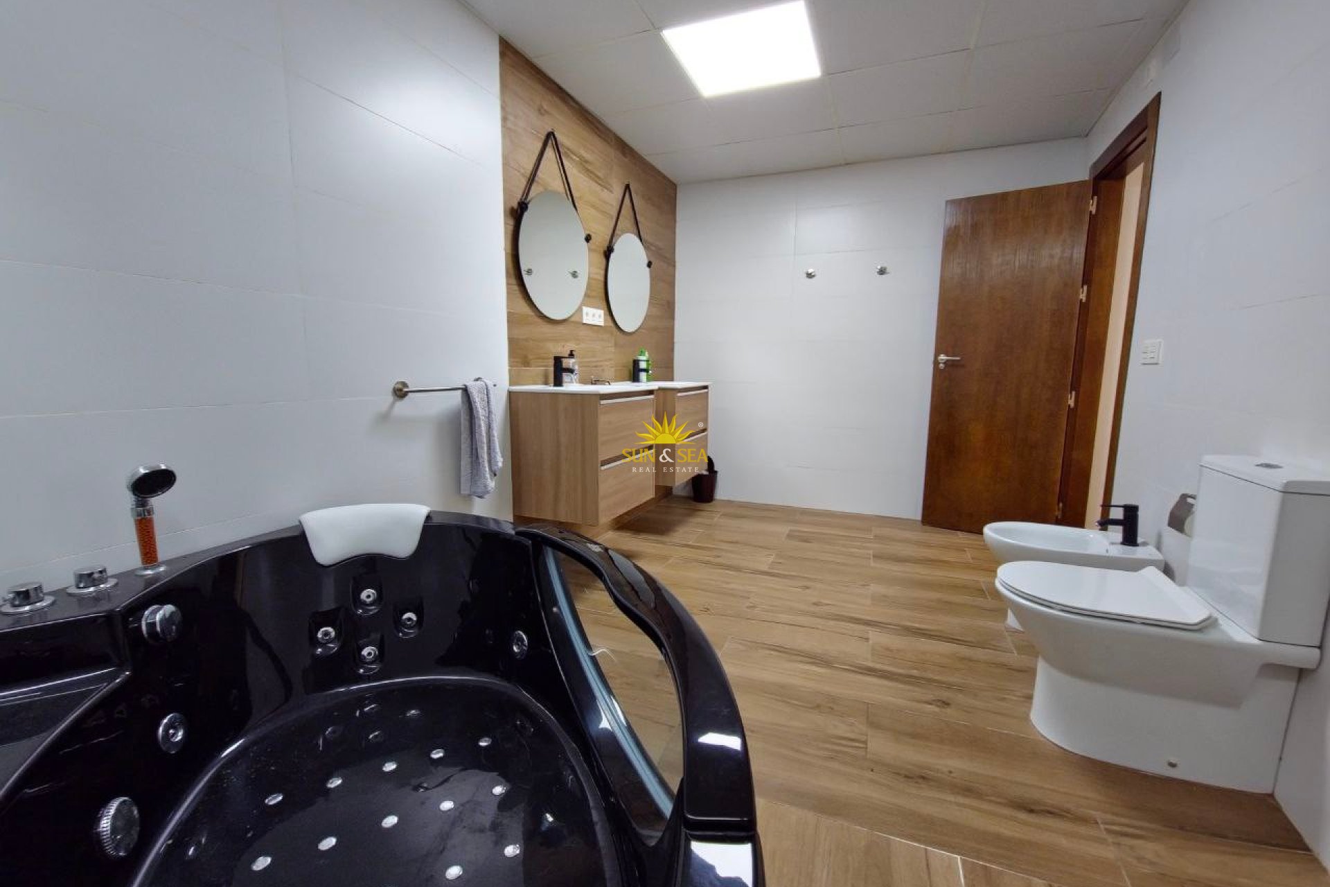 Lange Termijn Verhuur - Appartement - Montesinos