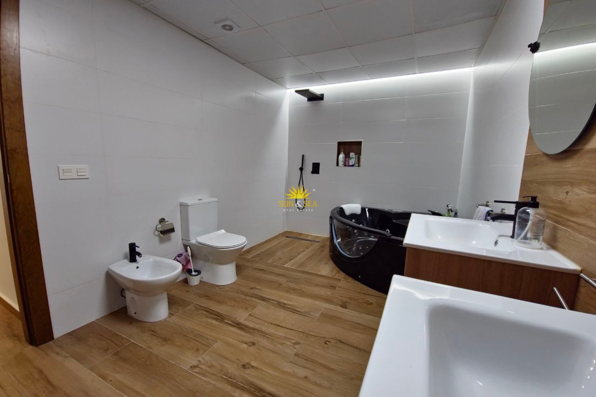Lange Termijn Verhuur - Appartement - Montesinos