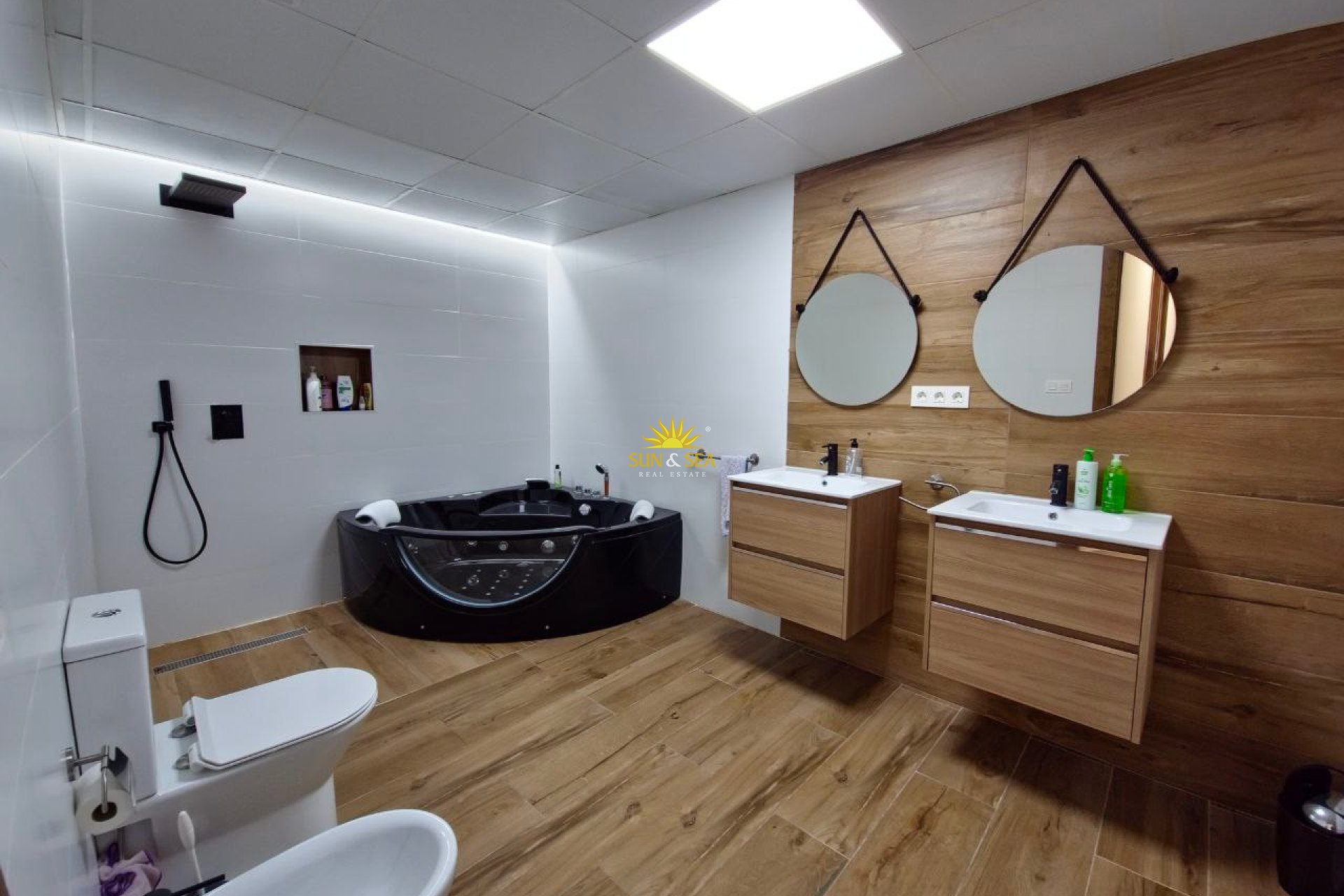 Lange Termijn Verhuur - Appartement - Montesinos