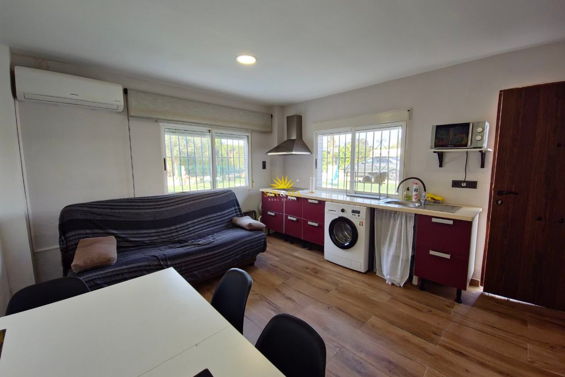 Lange Termijn Verhuur - Appartement - Montesinos