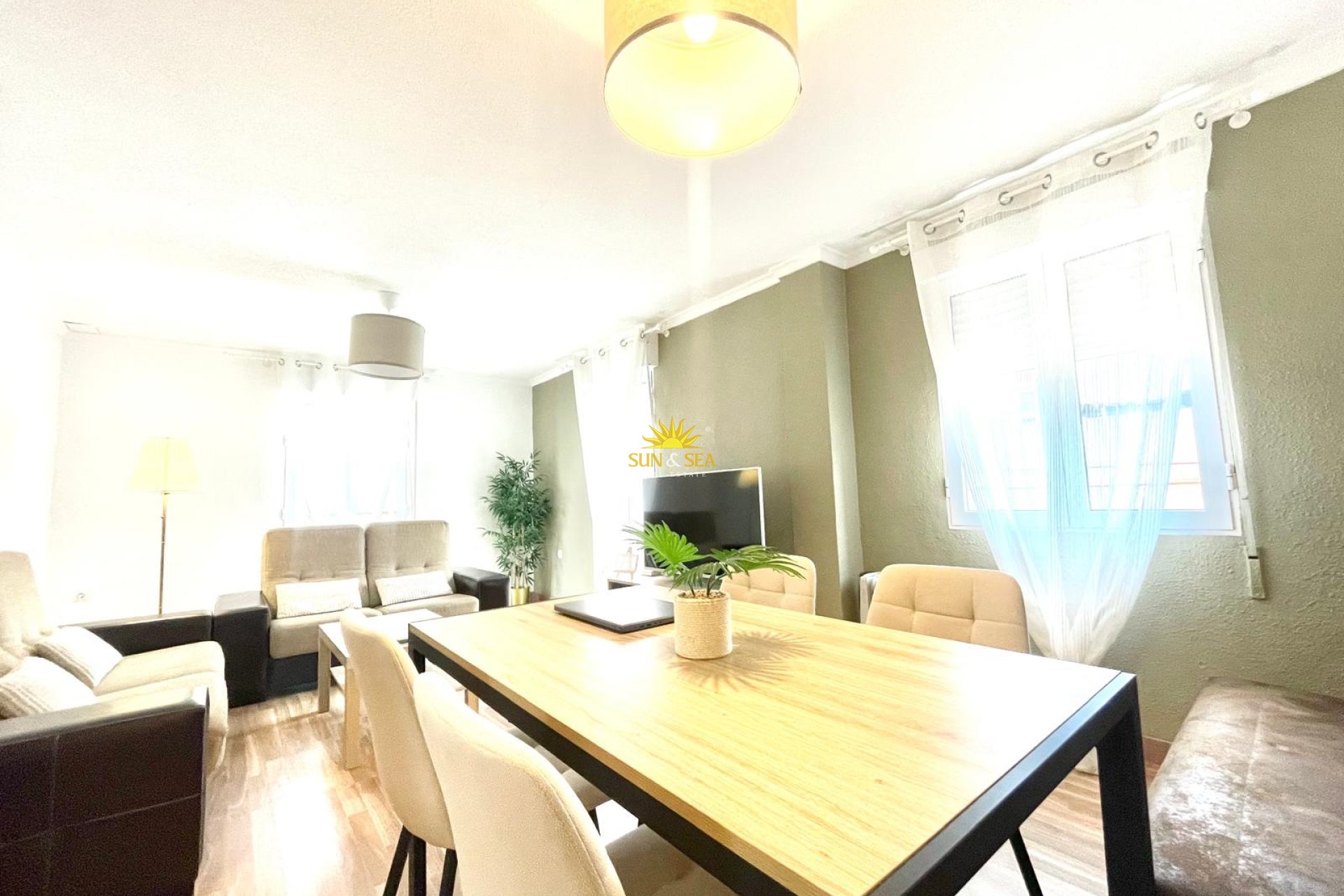 Lange Termijn Verhuur - Appartement - Santa Pola - Centro
