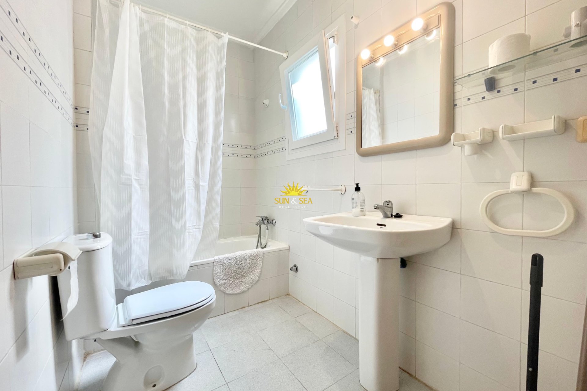 Lange Termijn Verhuur - Appartement - Torrevieja - Centro