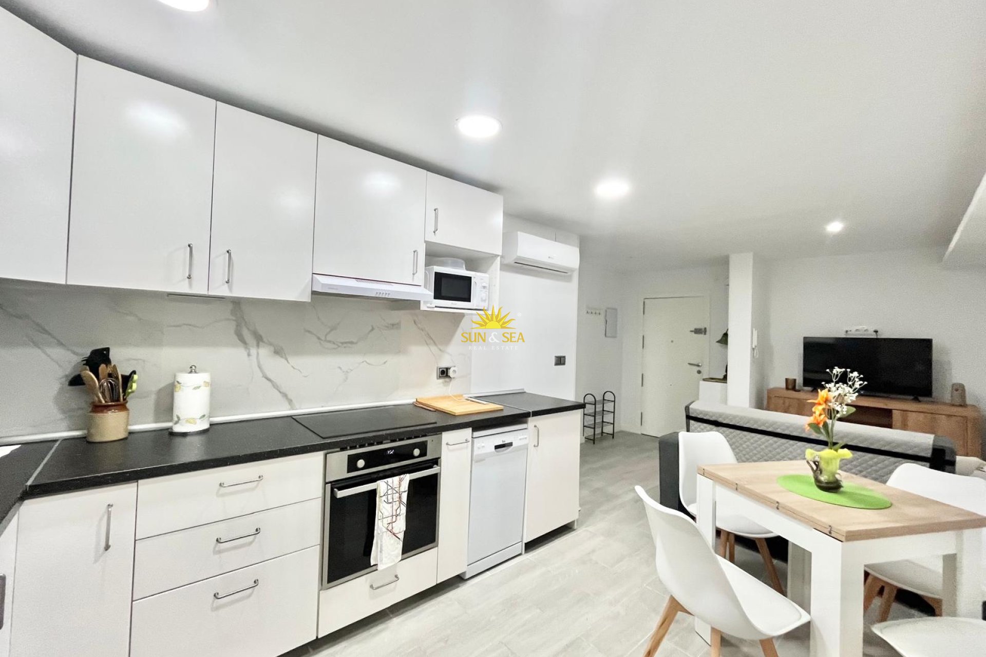 Lange Termijn Verhuur - Appartement - Torrevieja - Centro