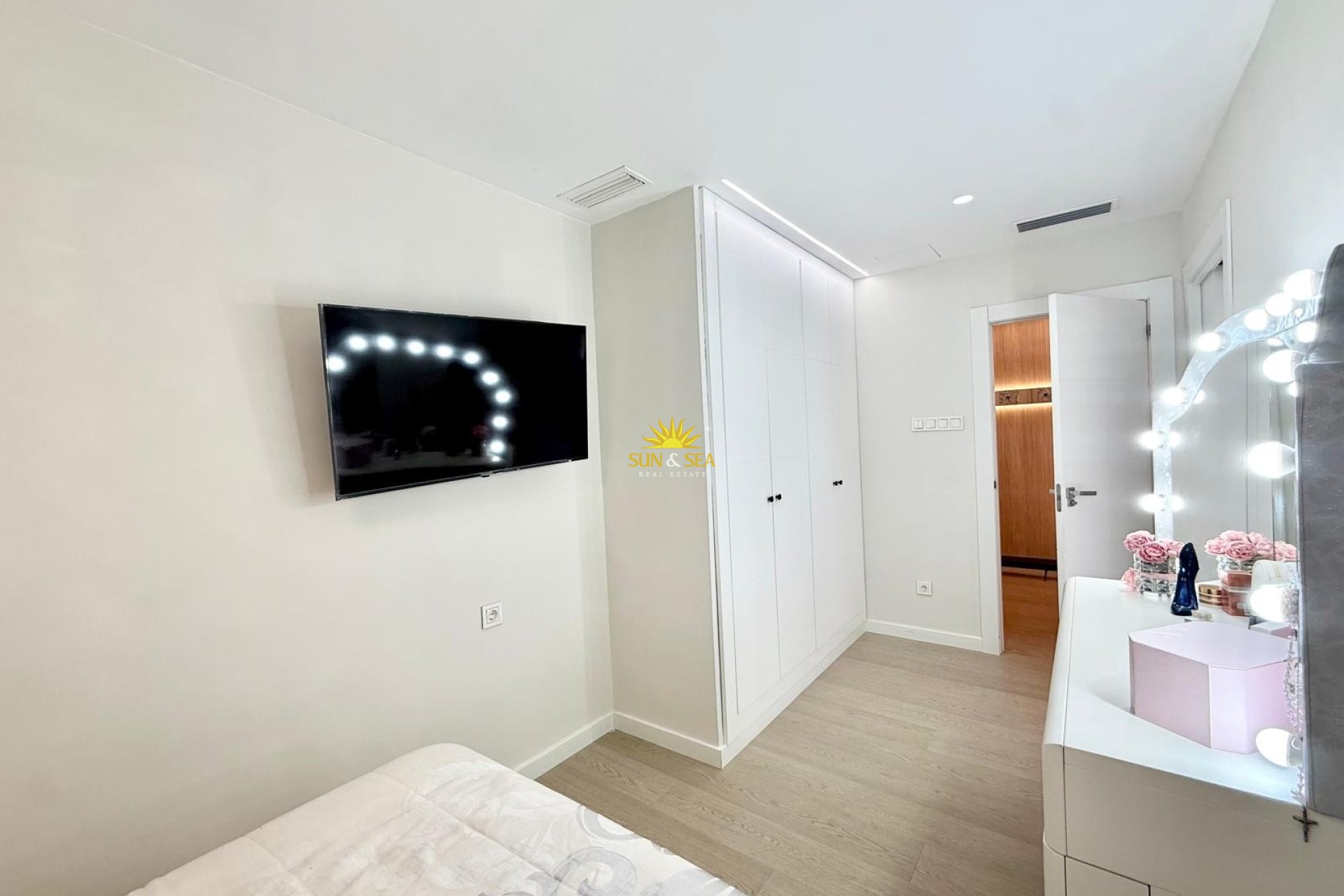 Lange Termijn Verhuur - Appartement - Torrevieja - Centro