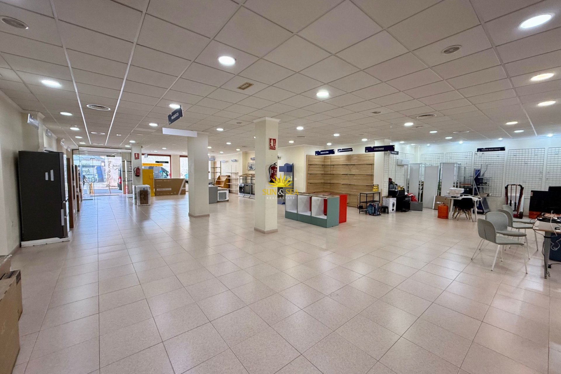 Lange Termijn Verhuur - Commercieel - Torrevieja - Centro