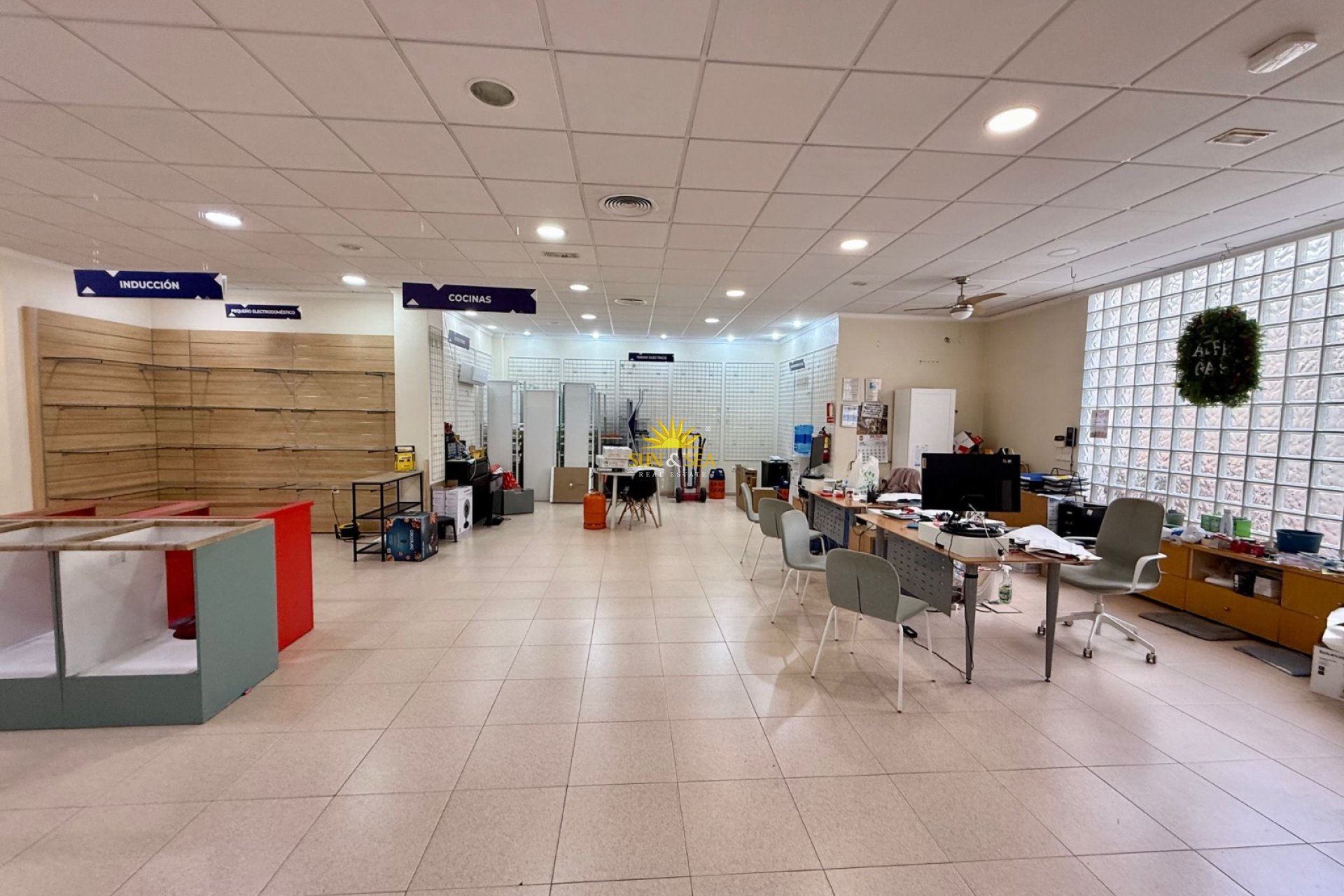 Lange Termijn Verhuur - Commercieel - Torrevieja - Centro