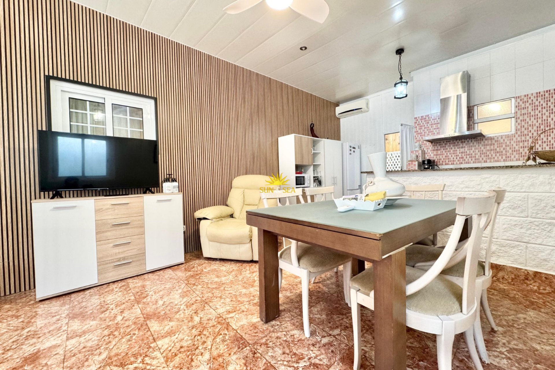 Lange Termijn Verhuur - Ground Floor - 