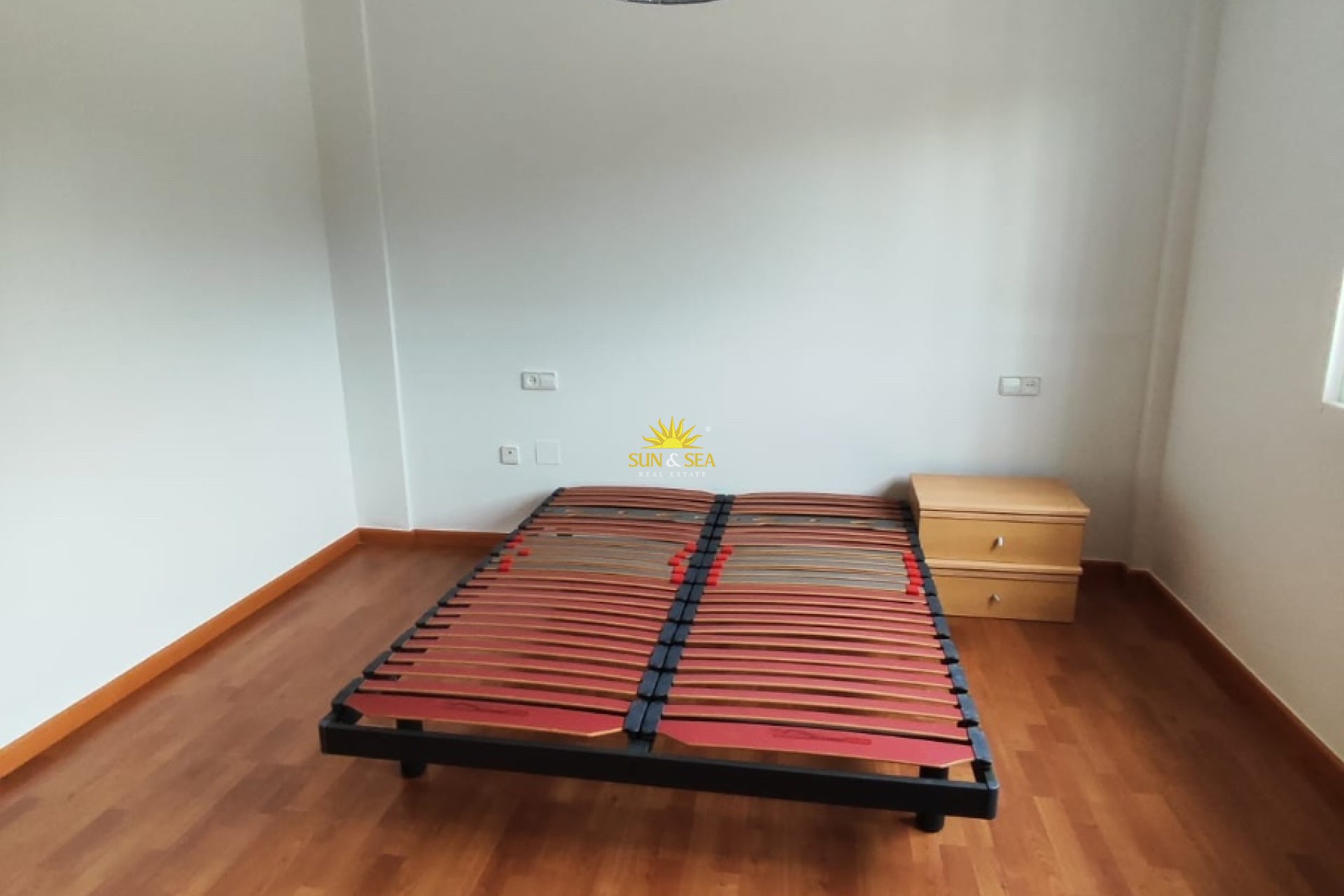 Lange Termijn Verhuur - Rijhuis -  - Santiago De La Ribera
