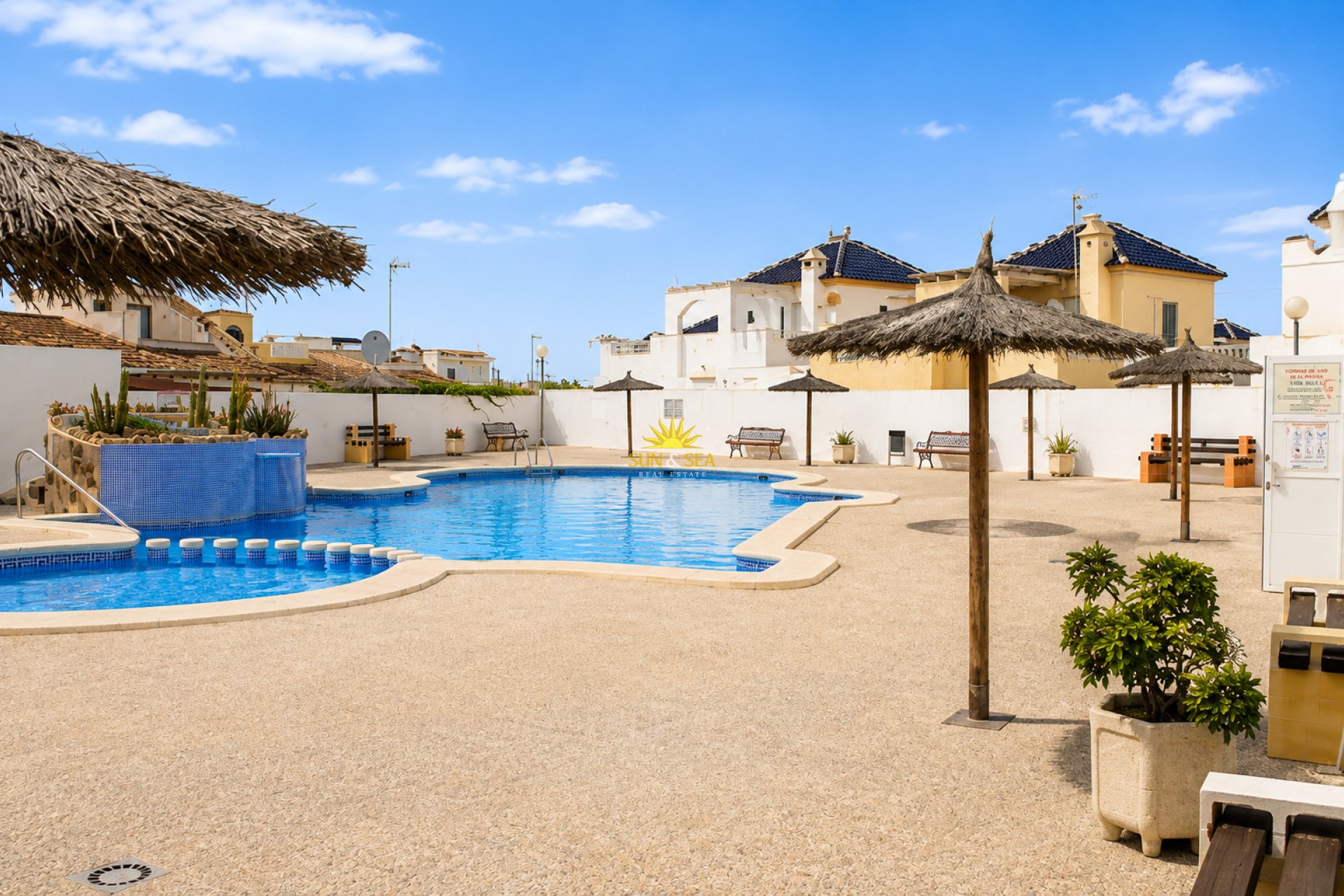 Lange Termijn Verhuur - Townhouse - Torrevieja - Los balcones