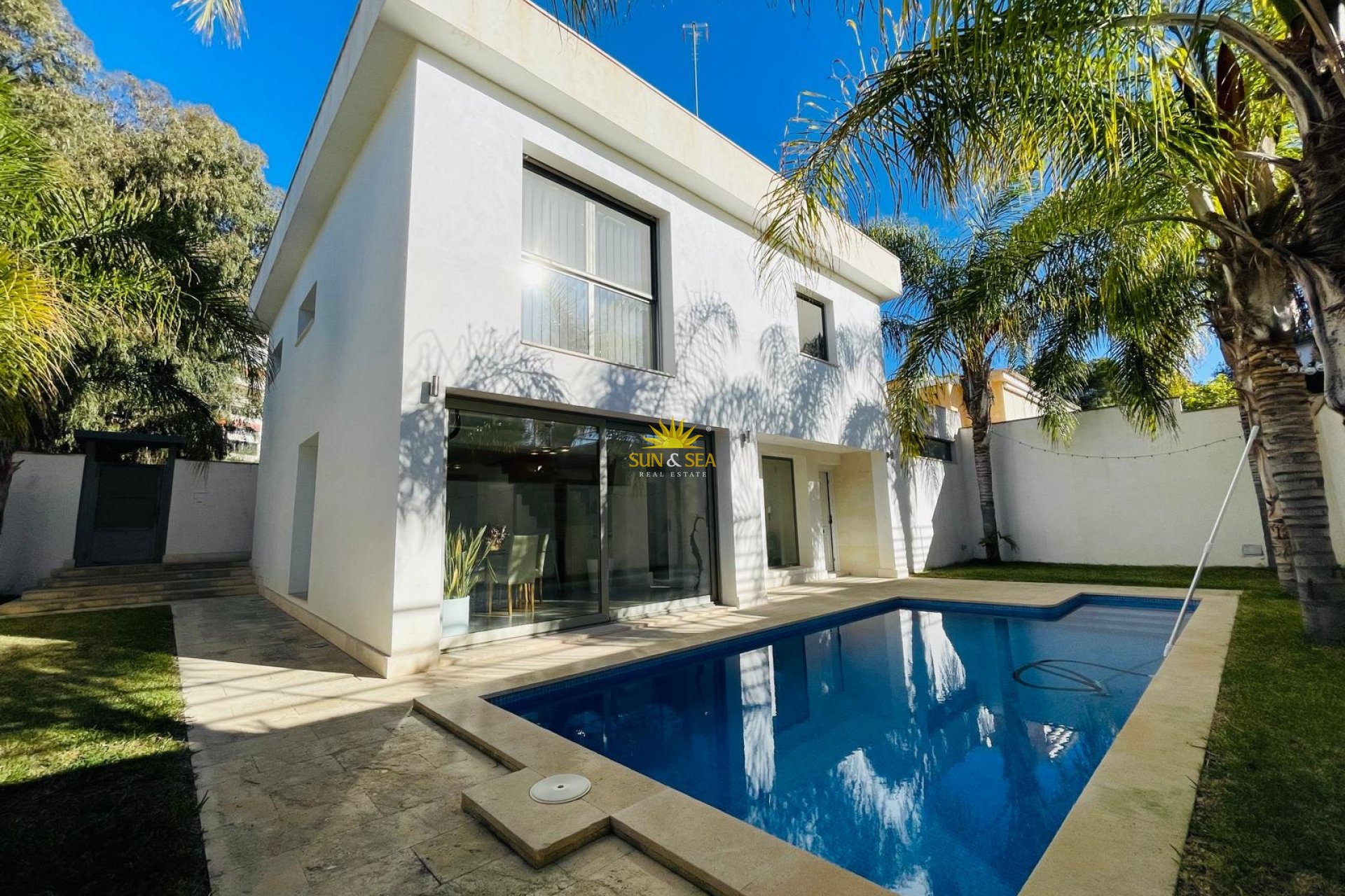 Lange Termijn Verhuur - Villa - Alicante - Playa San Juan