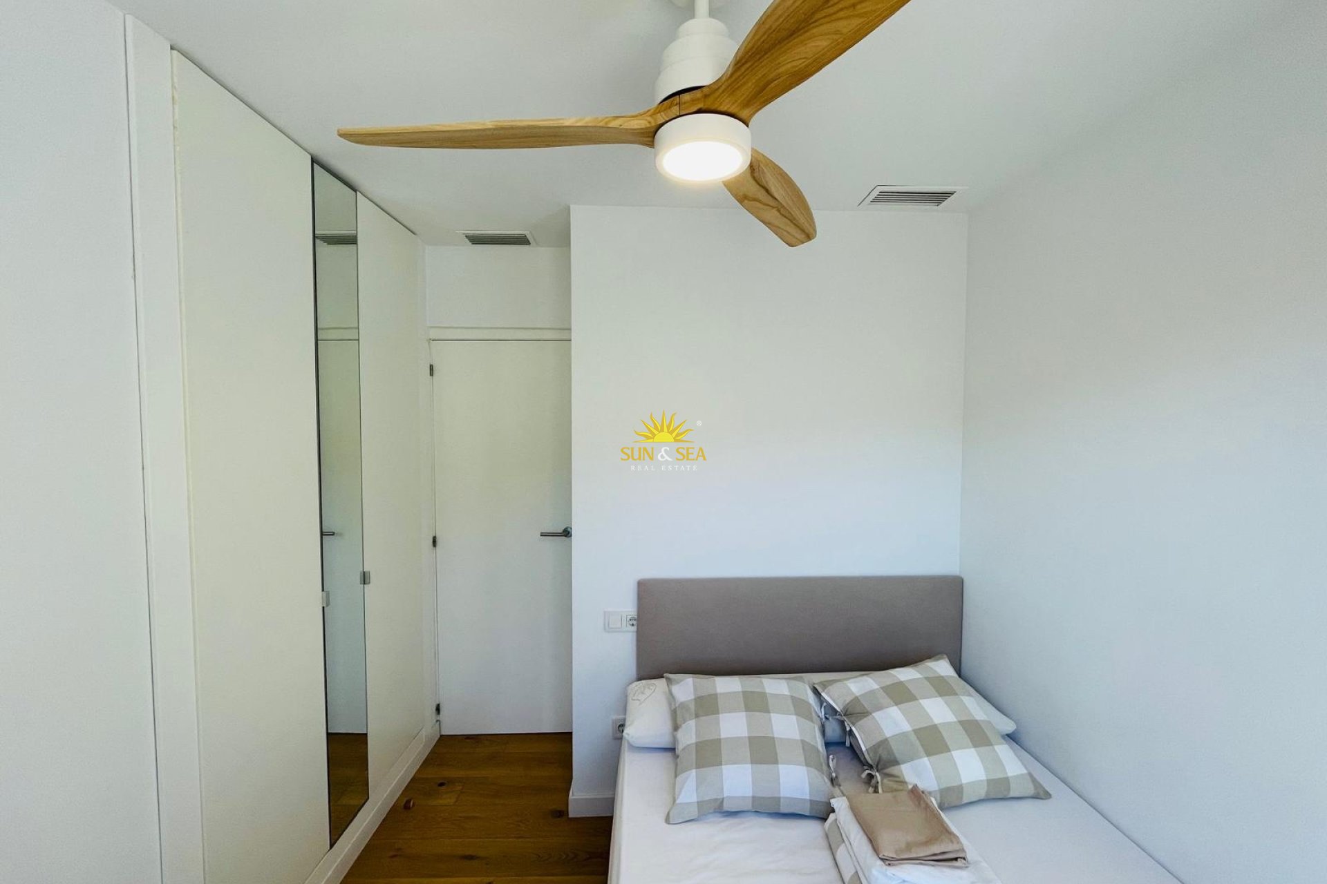 Lange Termijn Verhuur - Villa - Alicante - Playa San Juan