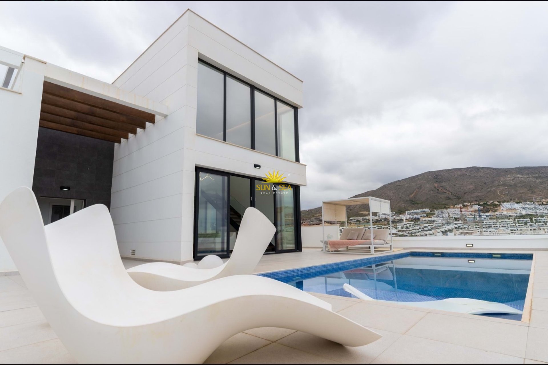 Lange Termijn Verhuur - Villa - Finestrat