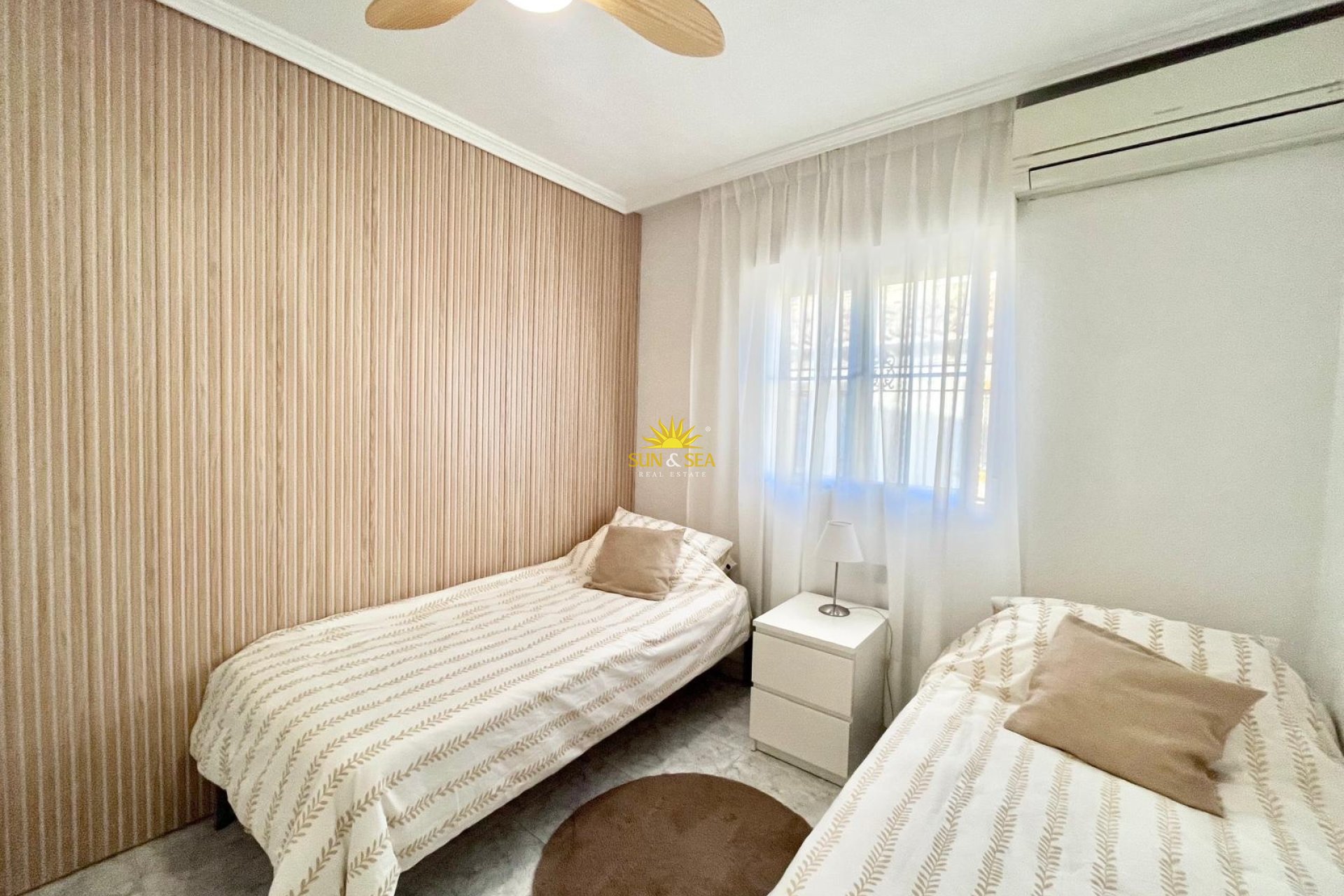 Lange Termijn Verhuur - Villa - Orihuela Costa - Lomas de Cabo Roig