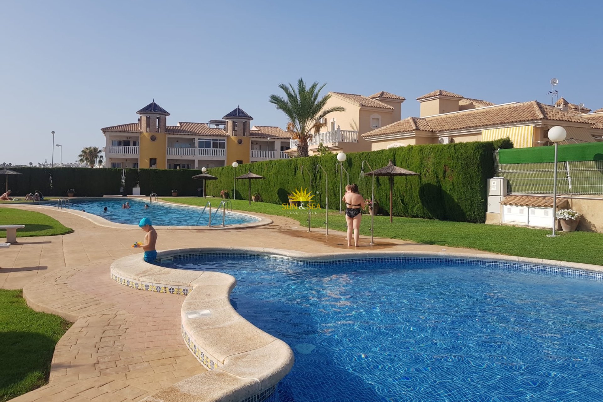 Lange Termijn Verhuur - Villa - Orihuela Costa - Villamartín